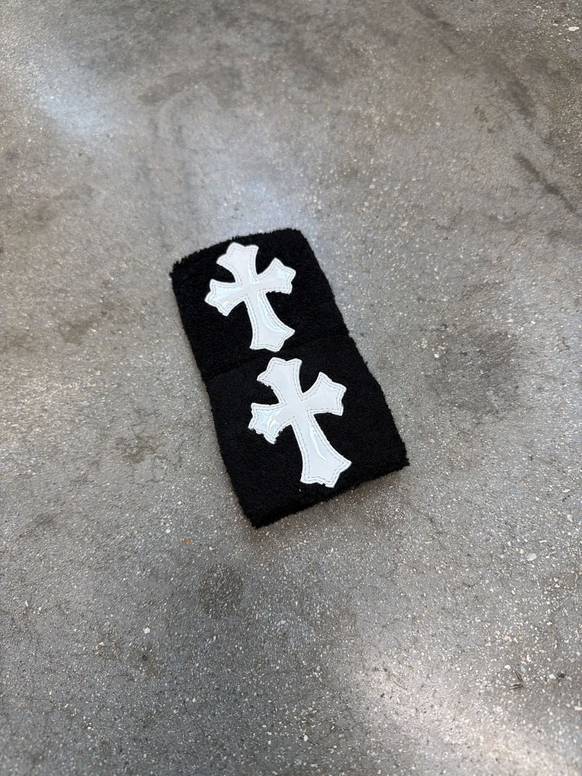 Chrome Hearts Chrome Hearts Patent Leather Cross Sweatbands SET OF 2 Size ONE SIZE - 1 Thumbnail