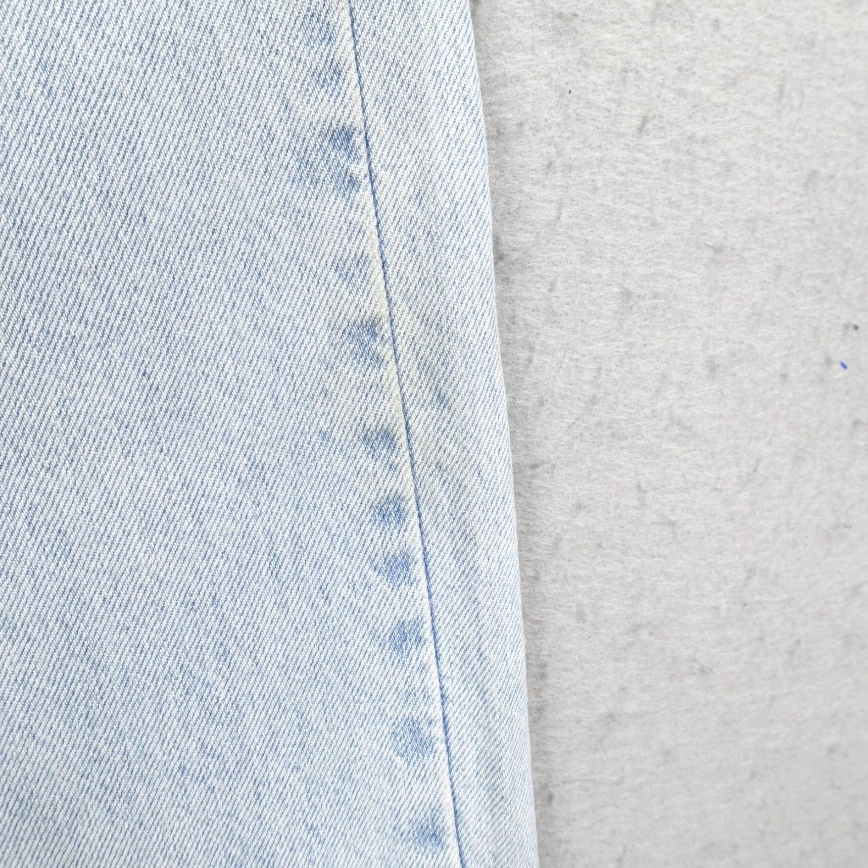 Levi's VINTAGE Levi's Jeans Mens 38x32 Blue Denim 505 Grunge Regular Straight 90s USA Size US 38 / EU 54 - 4 Thumbnail