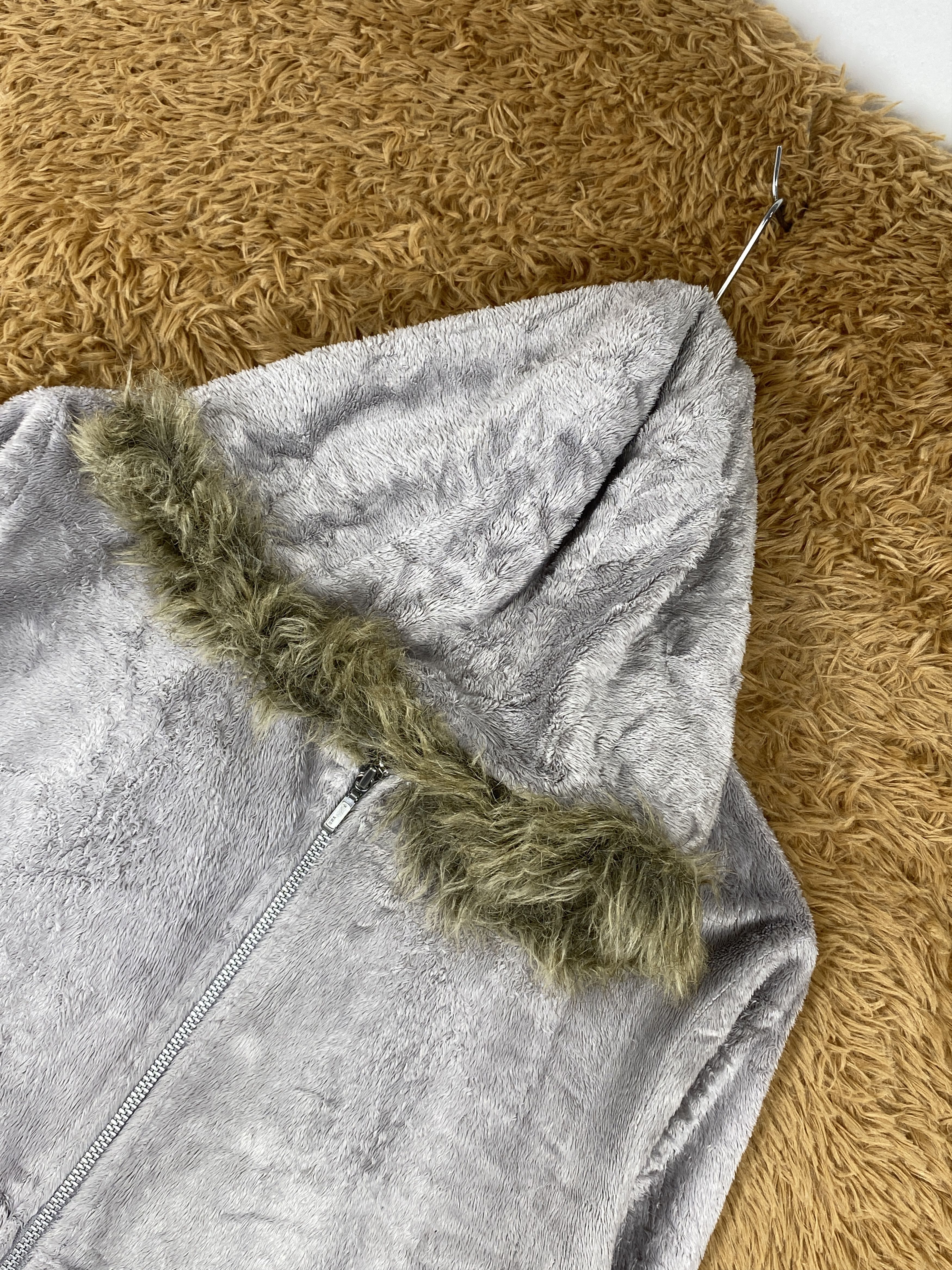 Japanese Brand Vintage Japanese Brand Hoodie Fleece Jacket J1907 Size US S / EU 44-46 / 1 - 2 Thumbnail