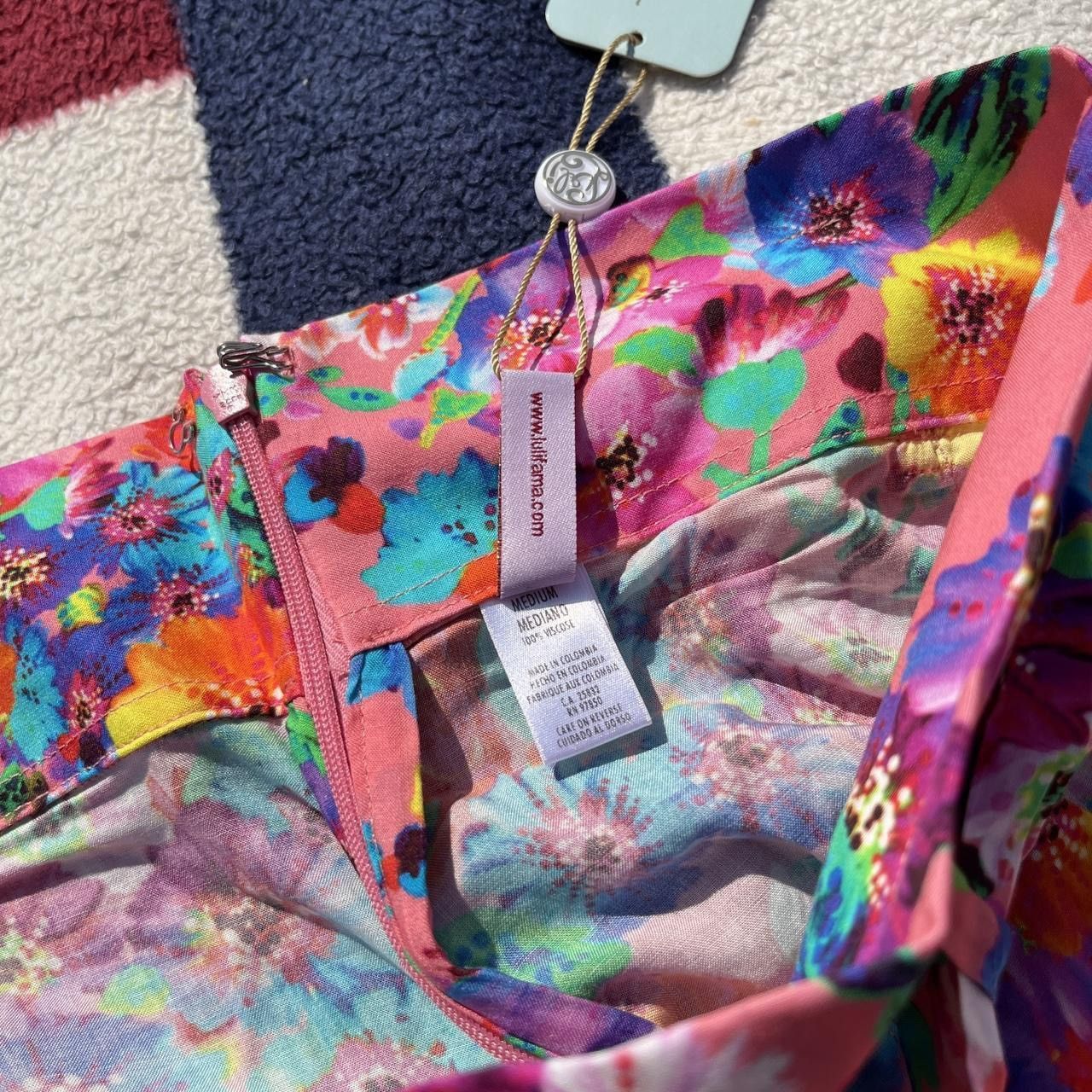 Other Luli Fama Electric coral water blossoms bermuda shorts Size 27" / US 4 / IT 40 - 4 Thumbnail