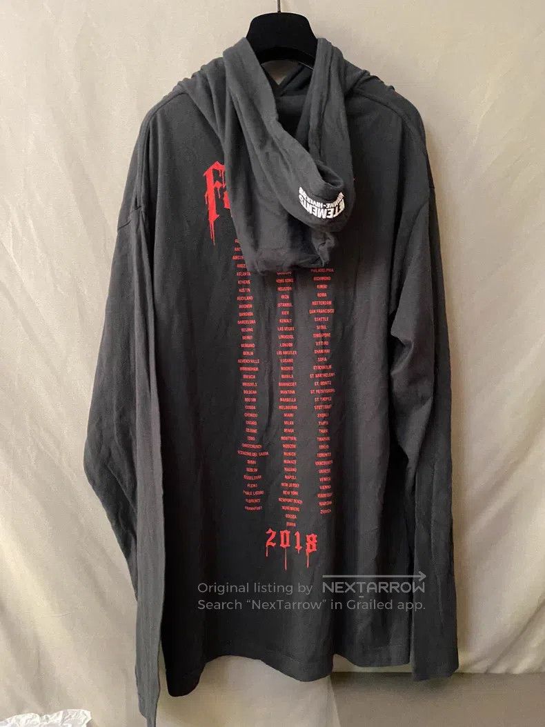 Vetements Vetements Blood Droplet Sanskrit Lightweight Hoodie Size US S / EU 44-46 / 1 - 3 Thumbnail