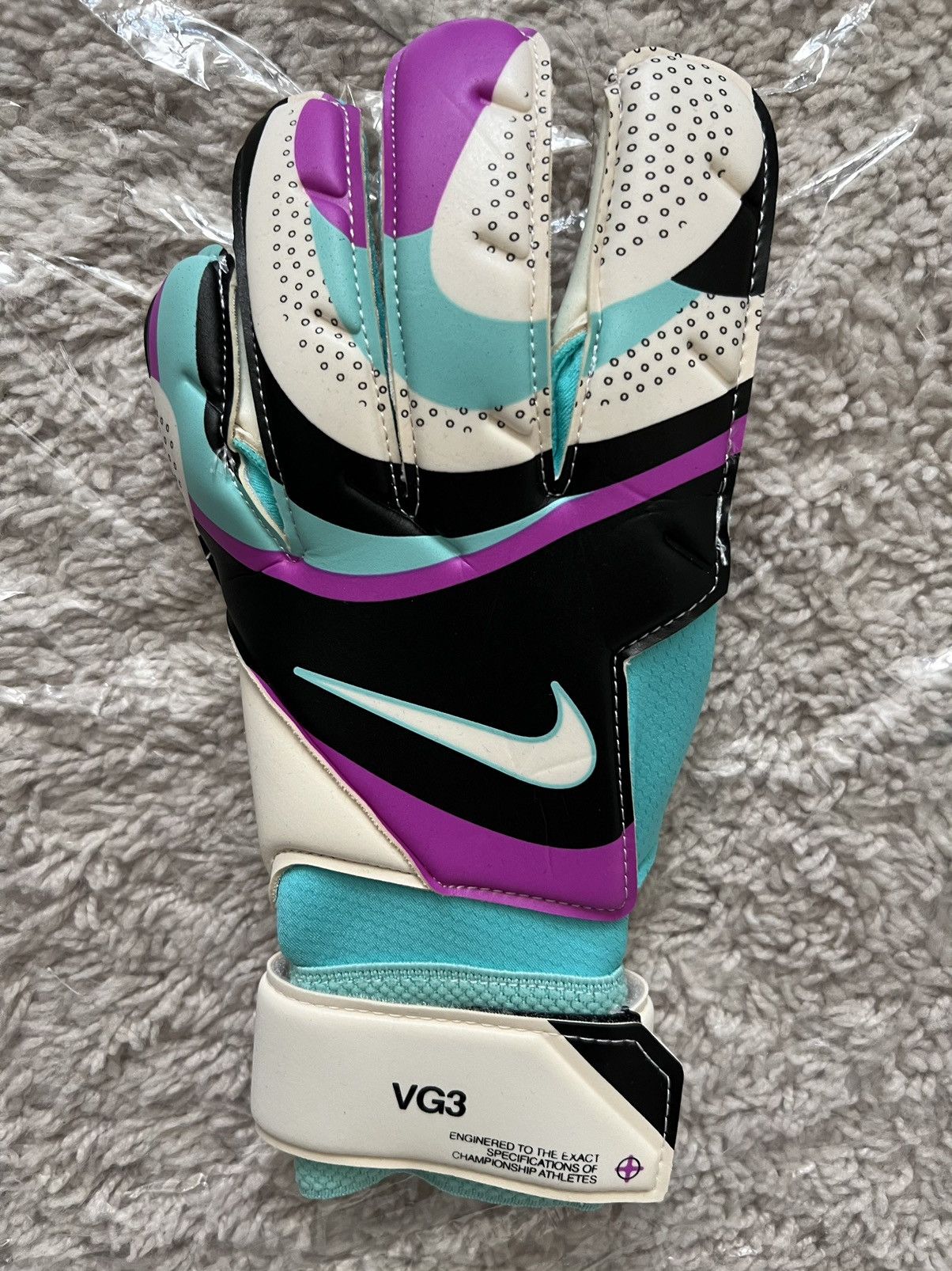 Nike Nike GK Vapor Grip 3 ACC Soccer Goalkeeper Gloves Size ONE SIZE - 5 Thumbnail