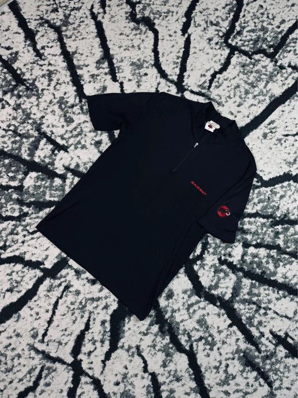 Mammut Mammut black cycling sports jersey with S logo Size US S / EU 44-46 / 1 - 2 Thumbnail