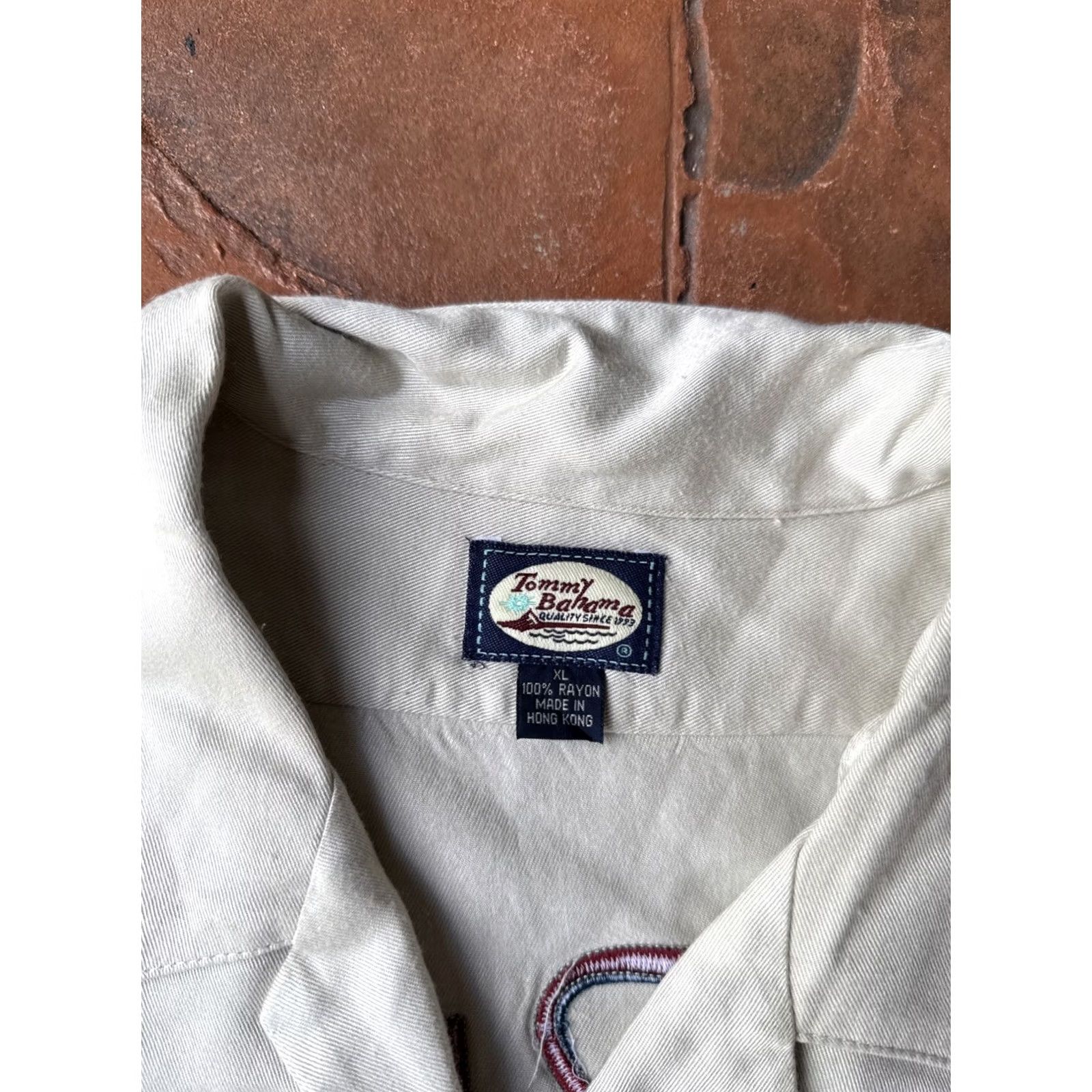 Tommy Bahama VINTAGE Tommy Bahama Bar None Martini Rayon Hawaiian Shirt Mens XL Embroidered Size US XL / EU 56 / 4 - 3 Thumbnail
