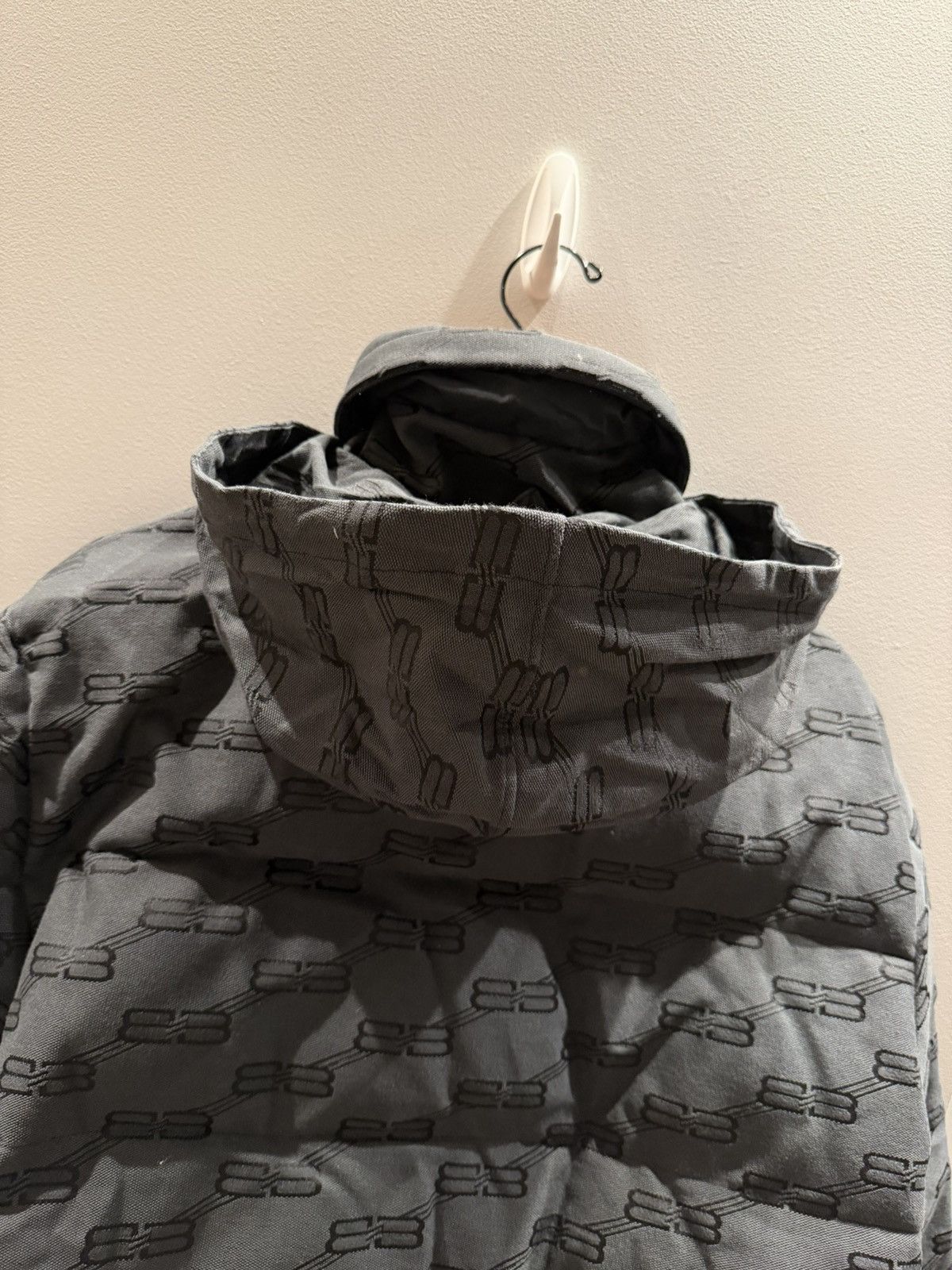 Balenciaga Balenciaga BB Monogram Puffer Down Jacket size 38 Size US M / EU 48-50 / 2 - 11 Thumbnail
