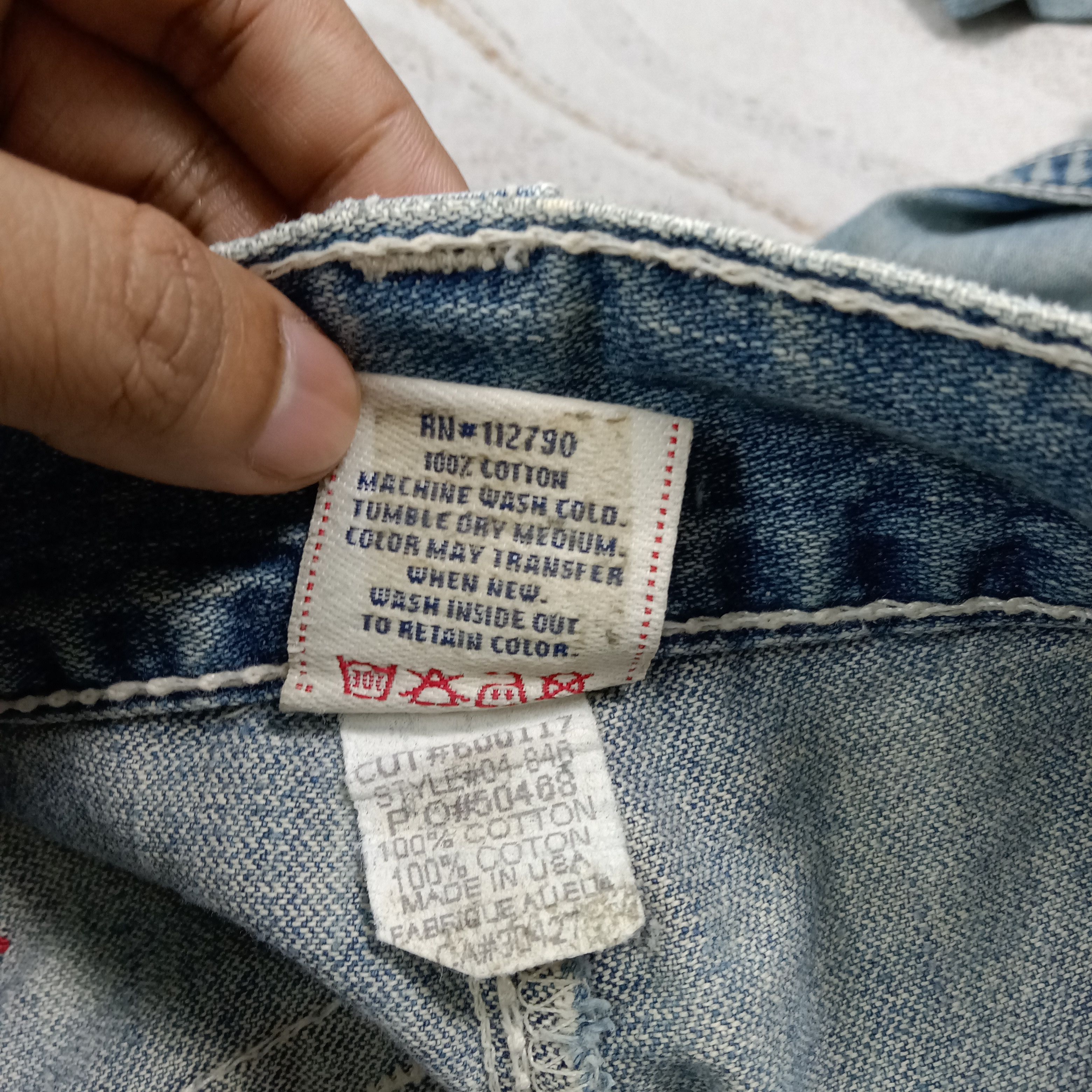 True Religion True Religion American Distressed Denim Jeans C272N13 Size US 33 - 16 Thumbnail