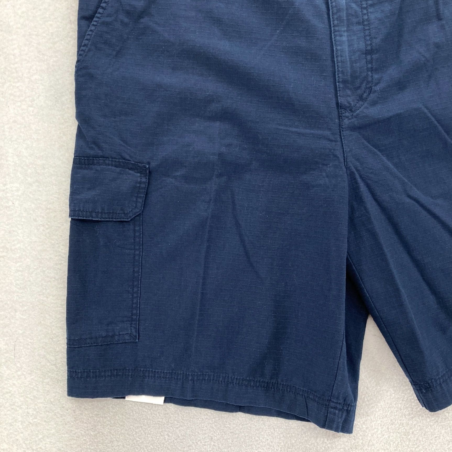 Izod IZOD Cargo Shorts Mens 42 Navy Blue Casual Outdoors Hiking Travel NWT Ripstop Cargo Short's Navy Blue 42 Mens Size US 42 / EU 58 - 2 Thumbnail