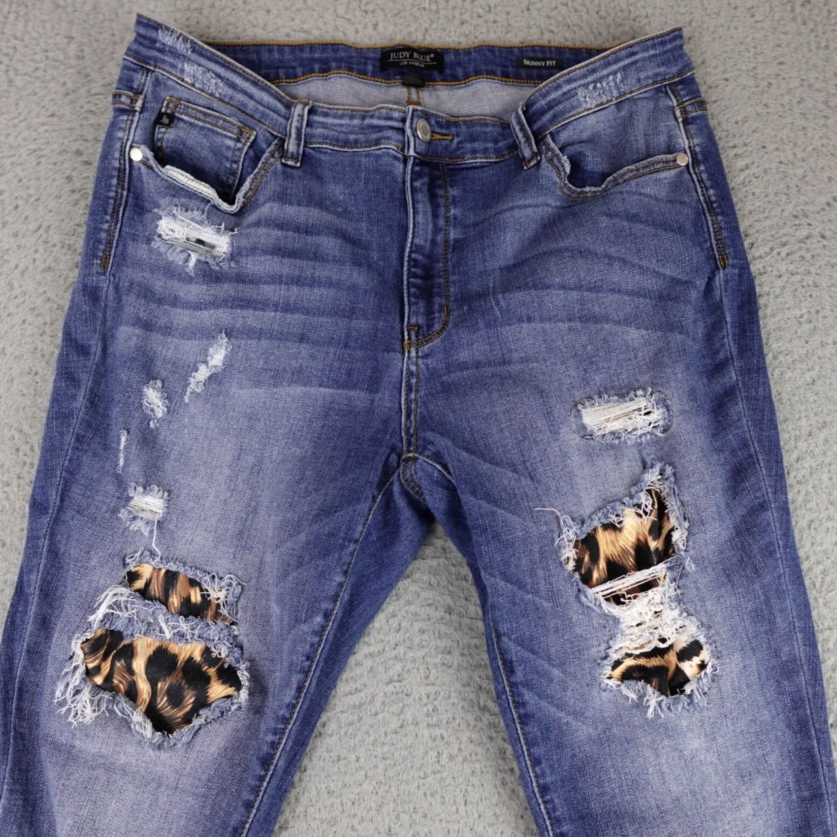 Vintage Judy Blue Jeans Womens 1XL Blue Denim Skinny Fit Distressed Leopard Cheetah Y2K Jeans Size 40" / US 18 - 4 Thumbnail