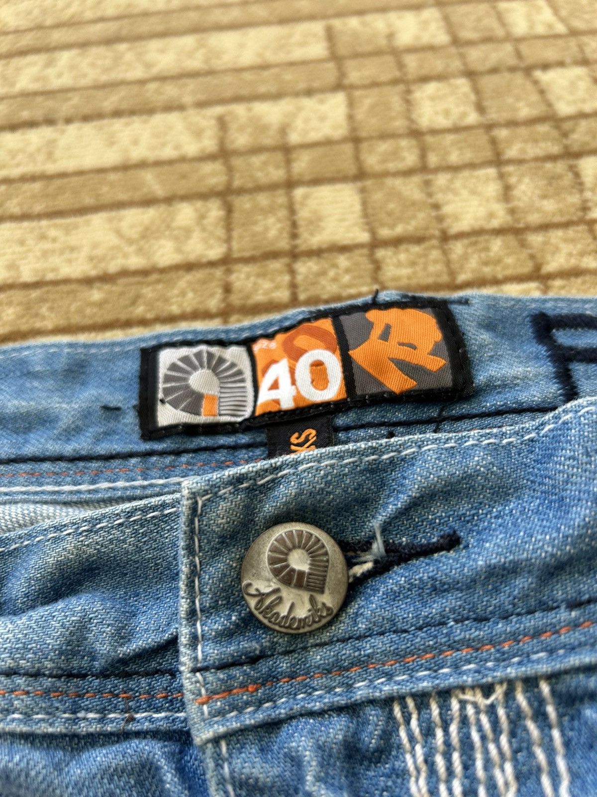 Akademiks Vintage Akademiks Embroidered Baggy Jorts Size US 40 / EU 56 - 13 Thumbnail