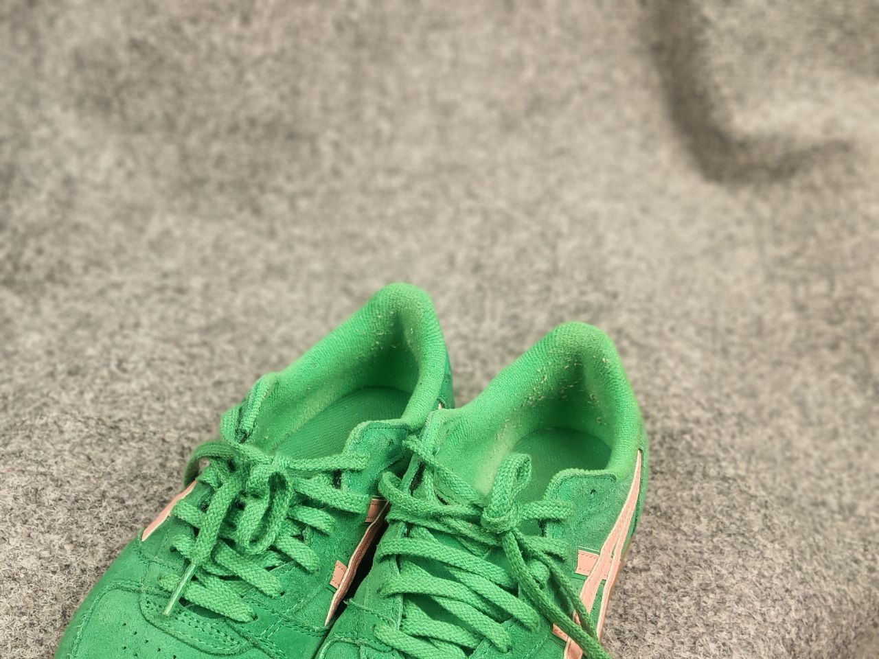 Asics Asics Skyhand OG Cilantro Grapefruit Sneakers Y2K Style Size US 6 / EU 39 - 22 Thumbnail