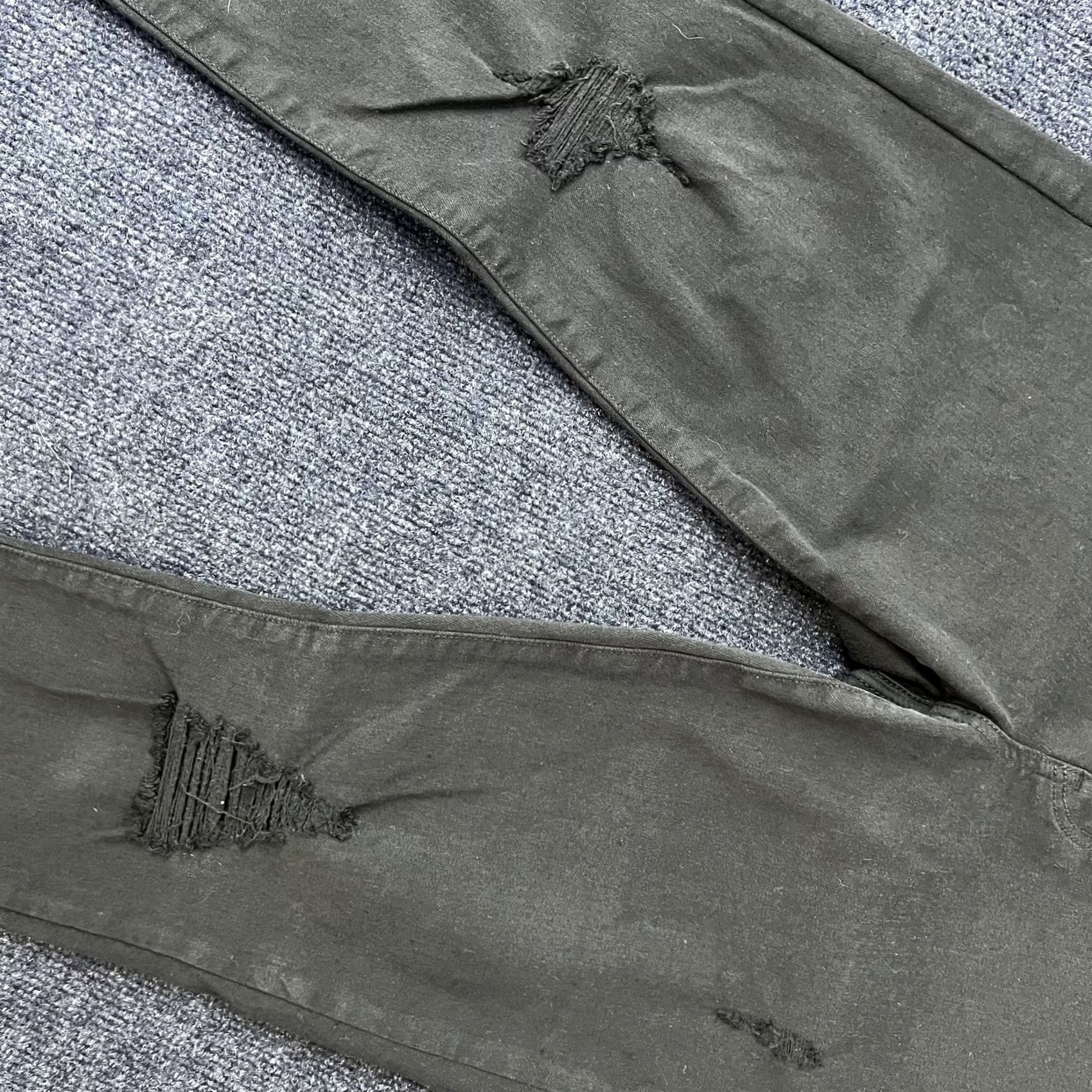 American Eagle Outfitters American Eagle Outfitters Skinny Jeans Womens 8 Black Stretch Distressed Denim Size 30" / US 8 / IT 44 - 5 Thumbnail