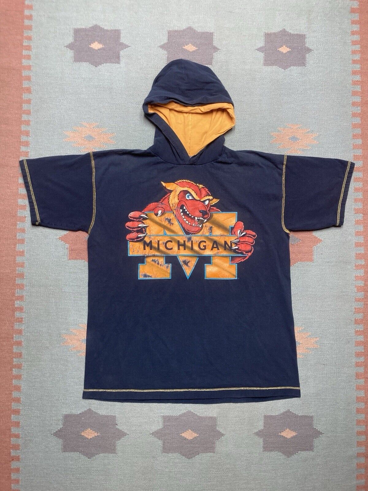 Vintage 80s hoodie t shirt university of Michigan wolverines hood XL Size US XL / EU 56 / 4 - 1 Thumbnail