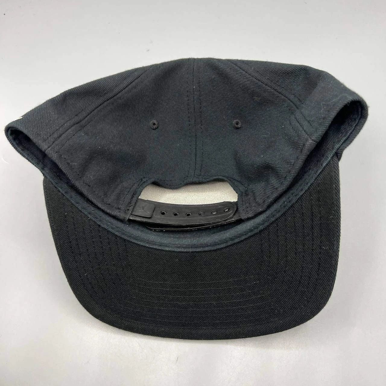 Jordan Brand Air Jordan Hat Men Trophy Room Script Embroidered Snap Back Size ONE SIZE - 3 Thumbnail