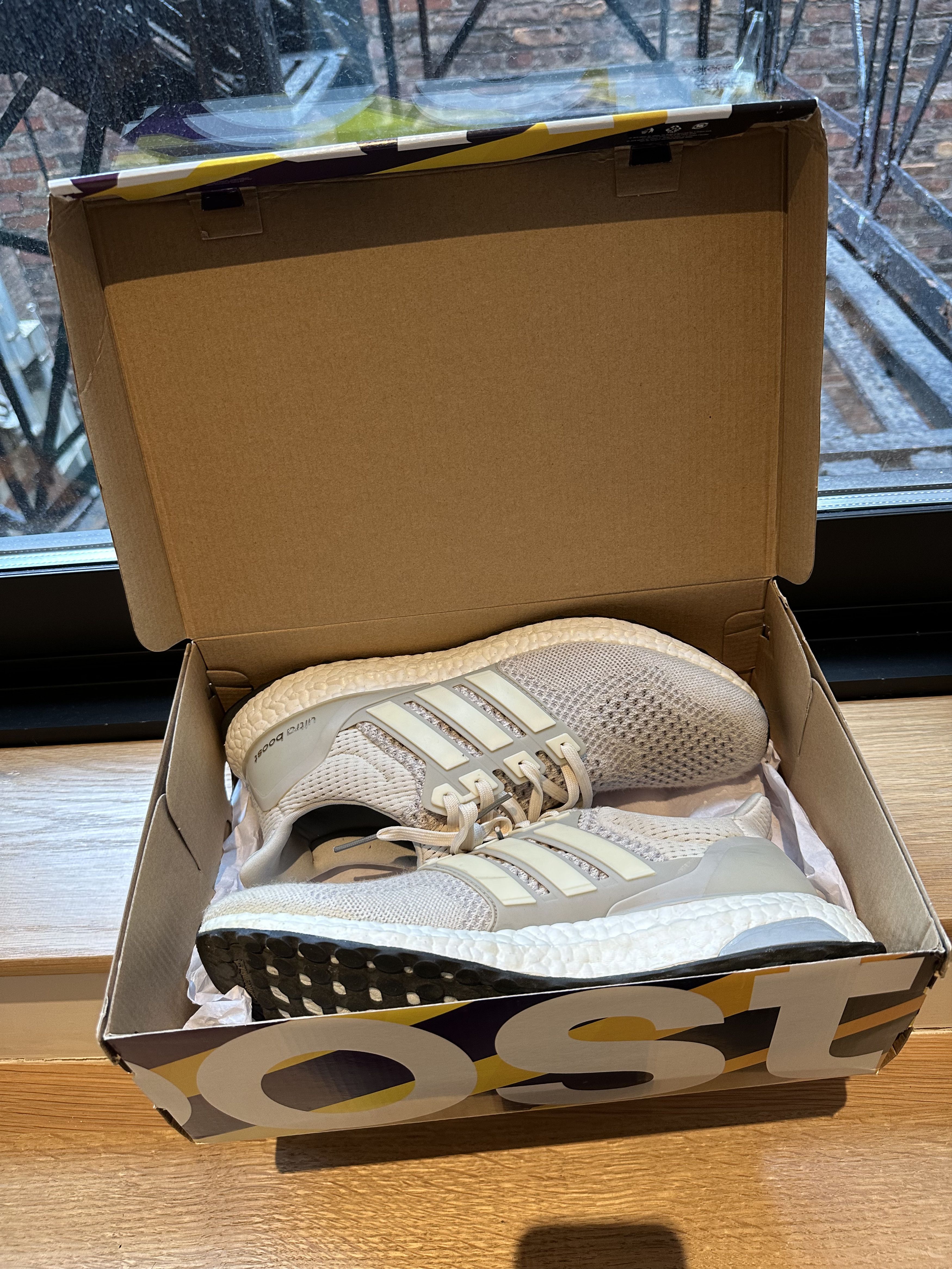 Adidas Adidas ultraBoost Cream 1.0 2015 Size US 10.5 / EU 43-44 - 2 Thumbnail