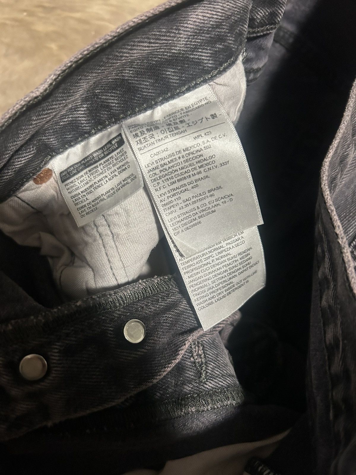 Levi's VINTAGE LEVIS 501 SZ 36x34 Size US 36 / EU 52 - 2 Thumbnail