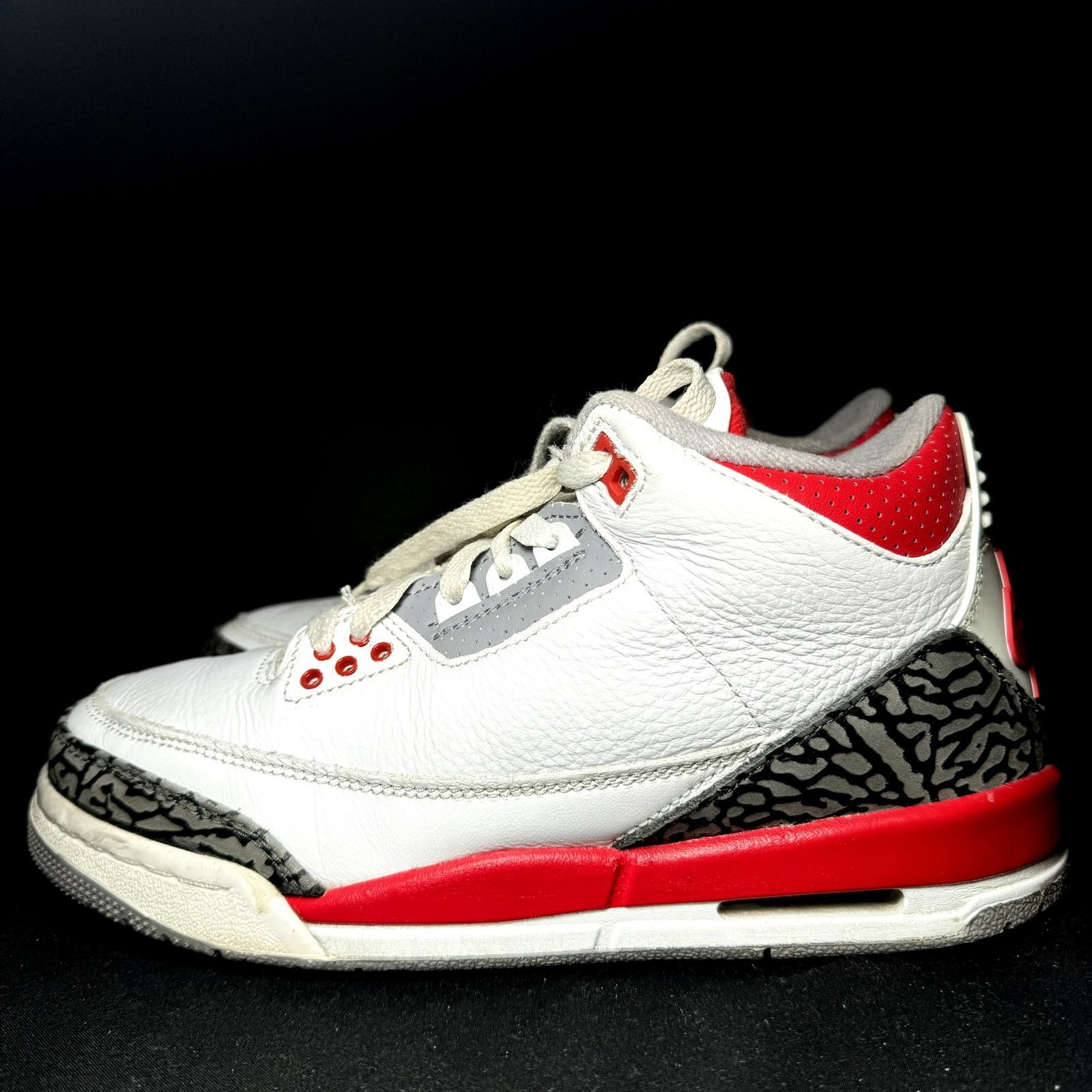 Jordan Brand × Nike Size 6.5 - Air Jordan 3 Retro GS Fire Red 2022 Men's Shoes Size US 6.5 / EU 39-40 - 9 Thumbnail