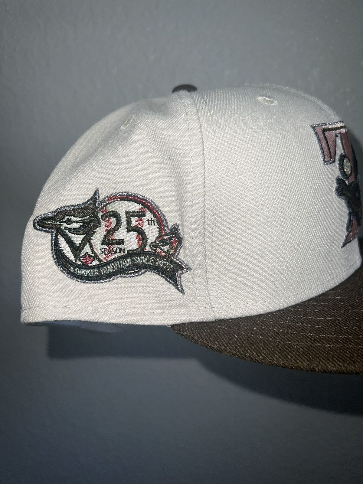 Hat Club Toronto Blue Jays White Brown Pink 7 1/4 Size ONE SIZE - 2 Thumbnail