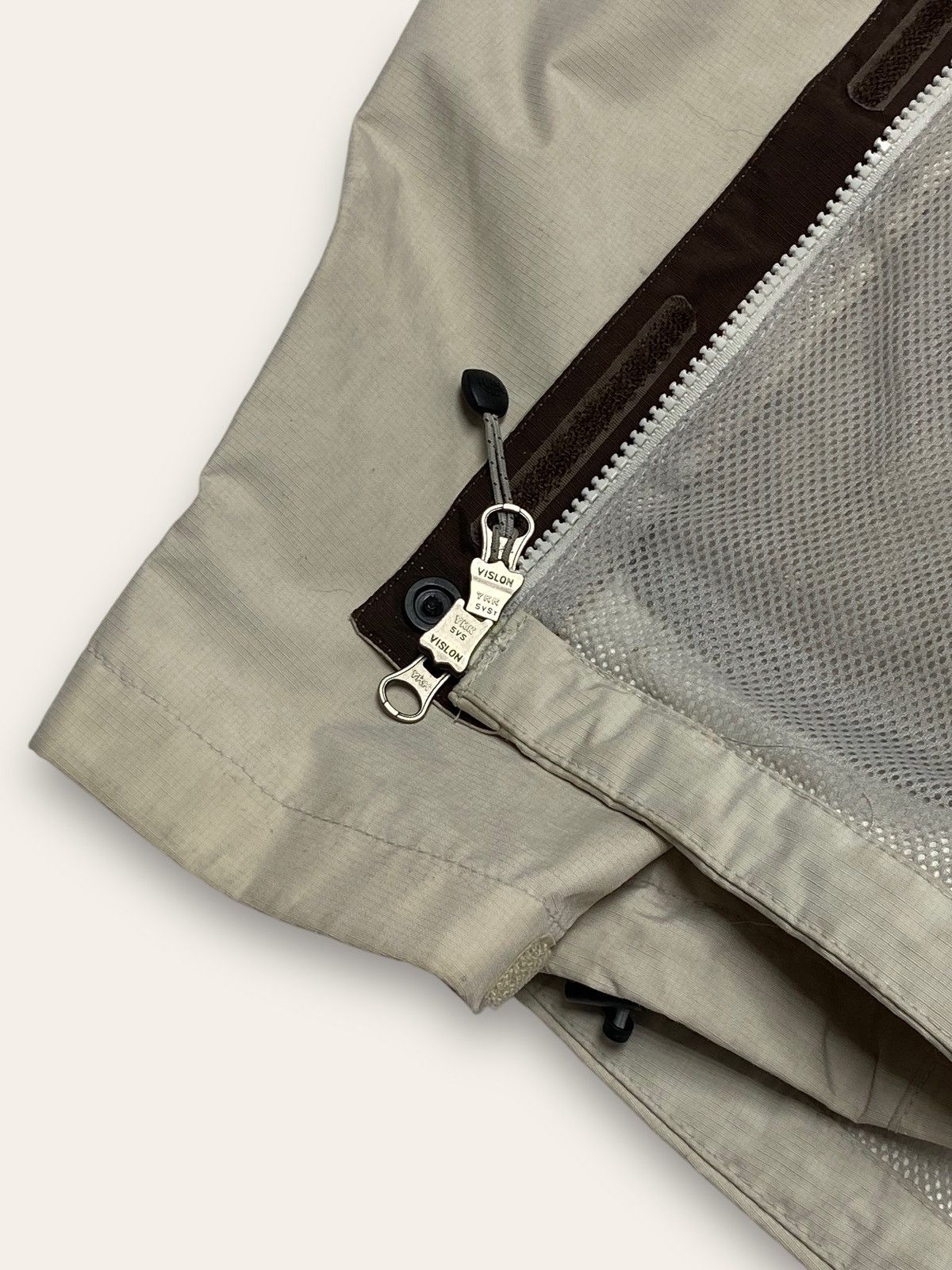 The North Face Vintage THE NORTH FACE Grey Waterproof Windbreaker Shell Size US M / EU 48-50 / 2 - 8 Thumbnail