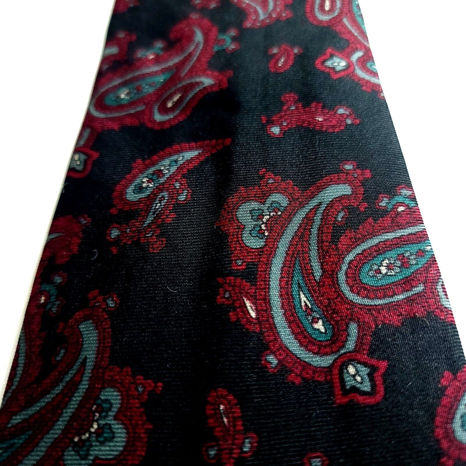 Vintage Surrey Black Red Green Paisley Print Short Wide Silk Tie Size ONE SIZE - 2 Thumbnail