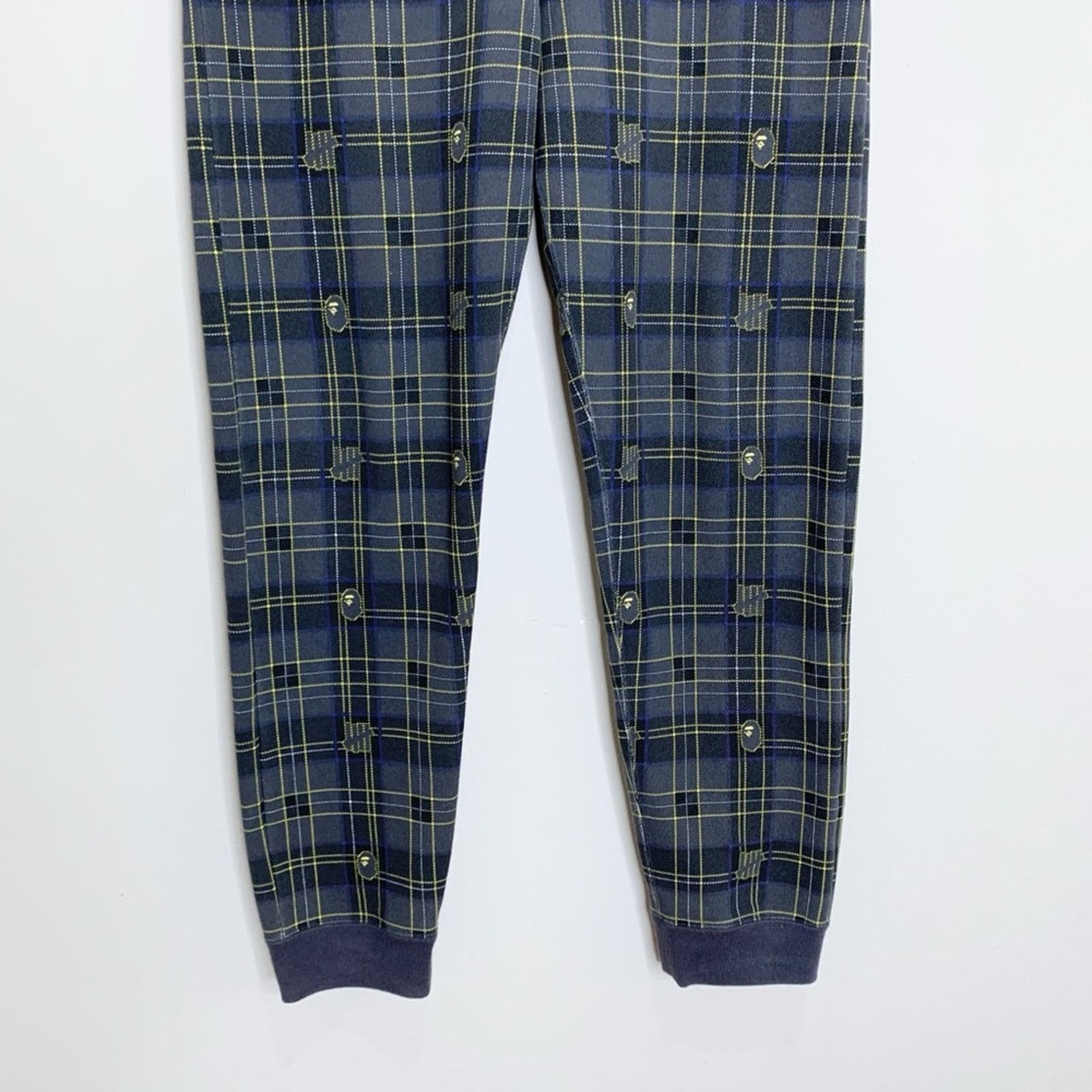 Bape BAPE x Undefeated Check Slim Sweatpants (Sz M) Charcoal Size US 32 / EU 48 - 7 Thumbnail