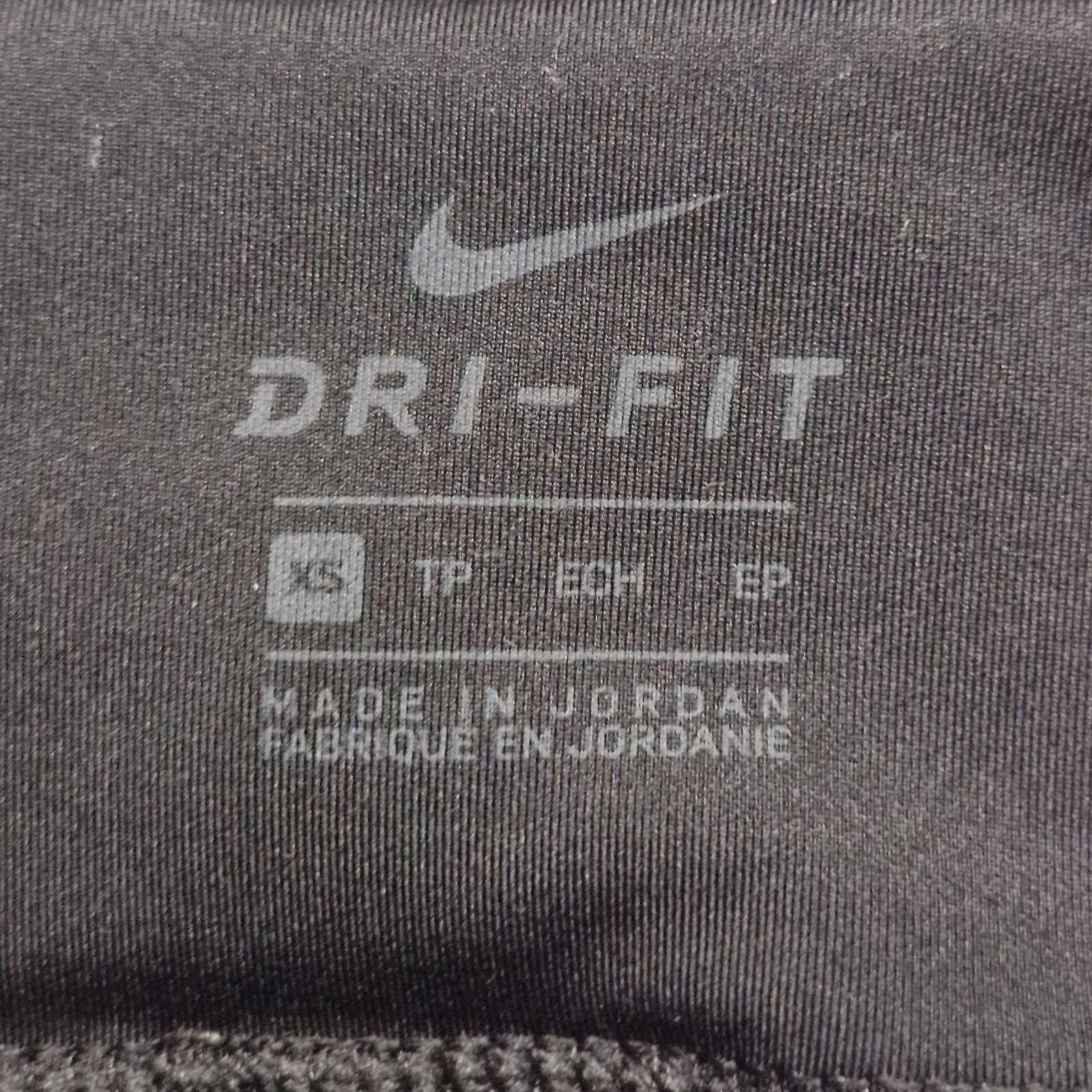 Nike Nike Leggings Women’s XS Black Crop Running Tights Dri-FIT Size 25" / US 0 / IT 36 - 4 Thumbnail