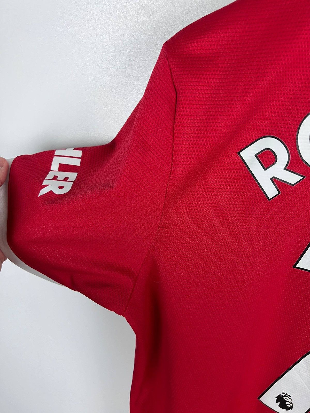 Other Manchester United Ronaldo 7 2021 jersey t-shirts size L Size US L / EU 52-54 / 3 - 10 Thumbnail