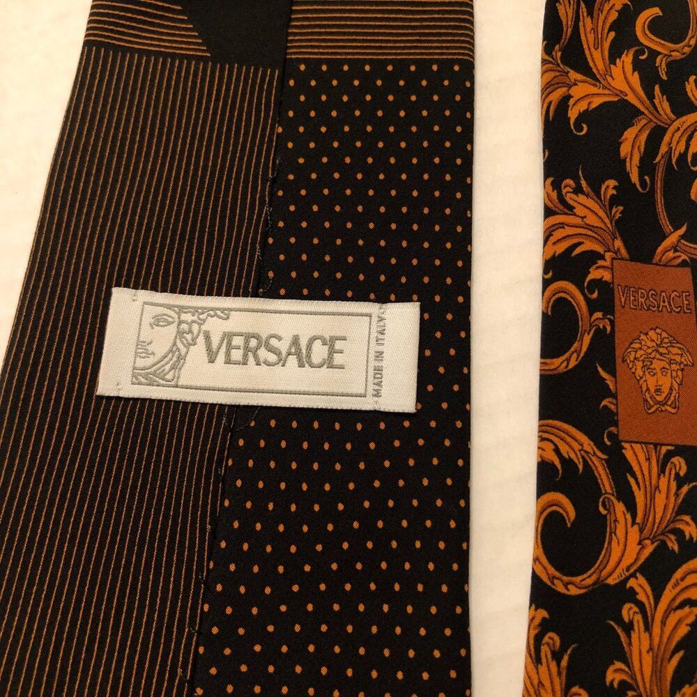 Versace VERSACE MEN'S BLACK 100%SILK TIE 3 5/8" X 60" MADE IN ITALY Size ONE SIZE - 4 Thumbnail