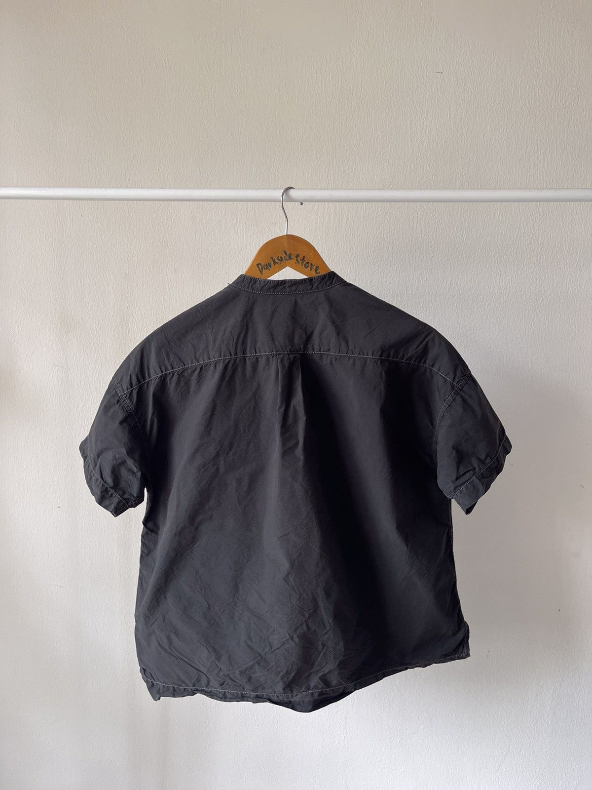And Wander And Wender Croped SHIRT Half Button. Size US M / EU 48-50 / 2 - 7 Thumbnail