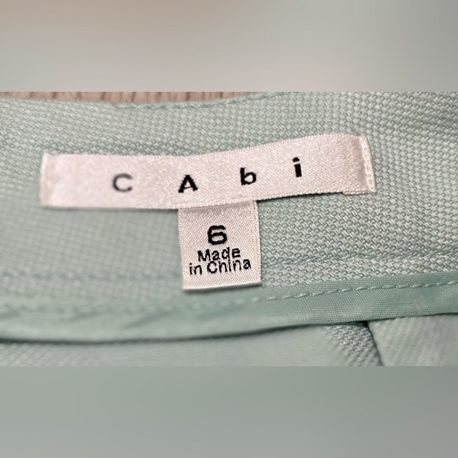 Other CAbi | Zip Closure Back Slit Knee Length Pencil Skirt | 6 Size 28" / US 6 / IT 42 - 3 Thumbnail
