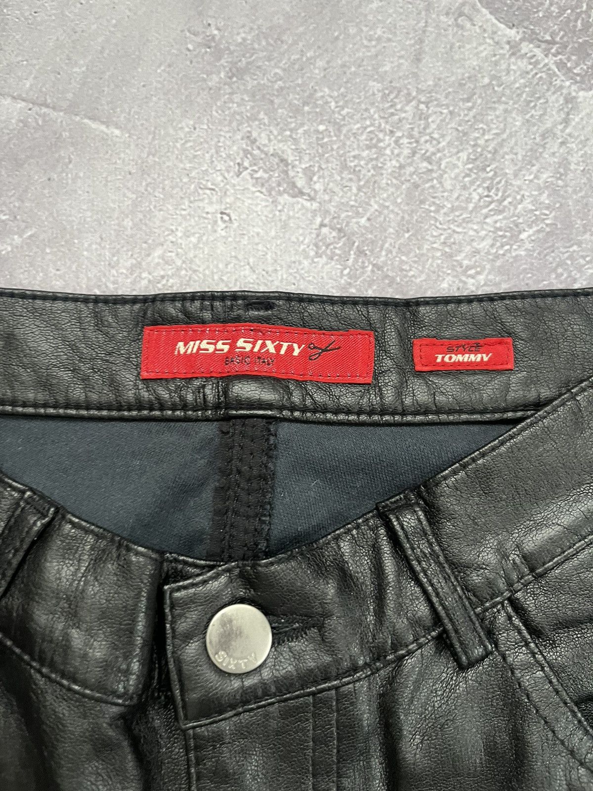 Japanese Brand × Miss Sixty Miss Sixty Flared Boot Cut Eco Leather Pants Jeans Y2K Size 28" / US 6 / IT 42 - 11 Thumbnail