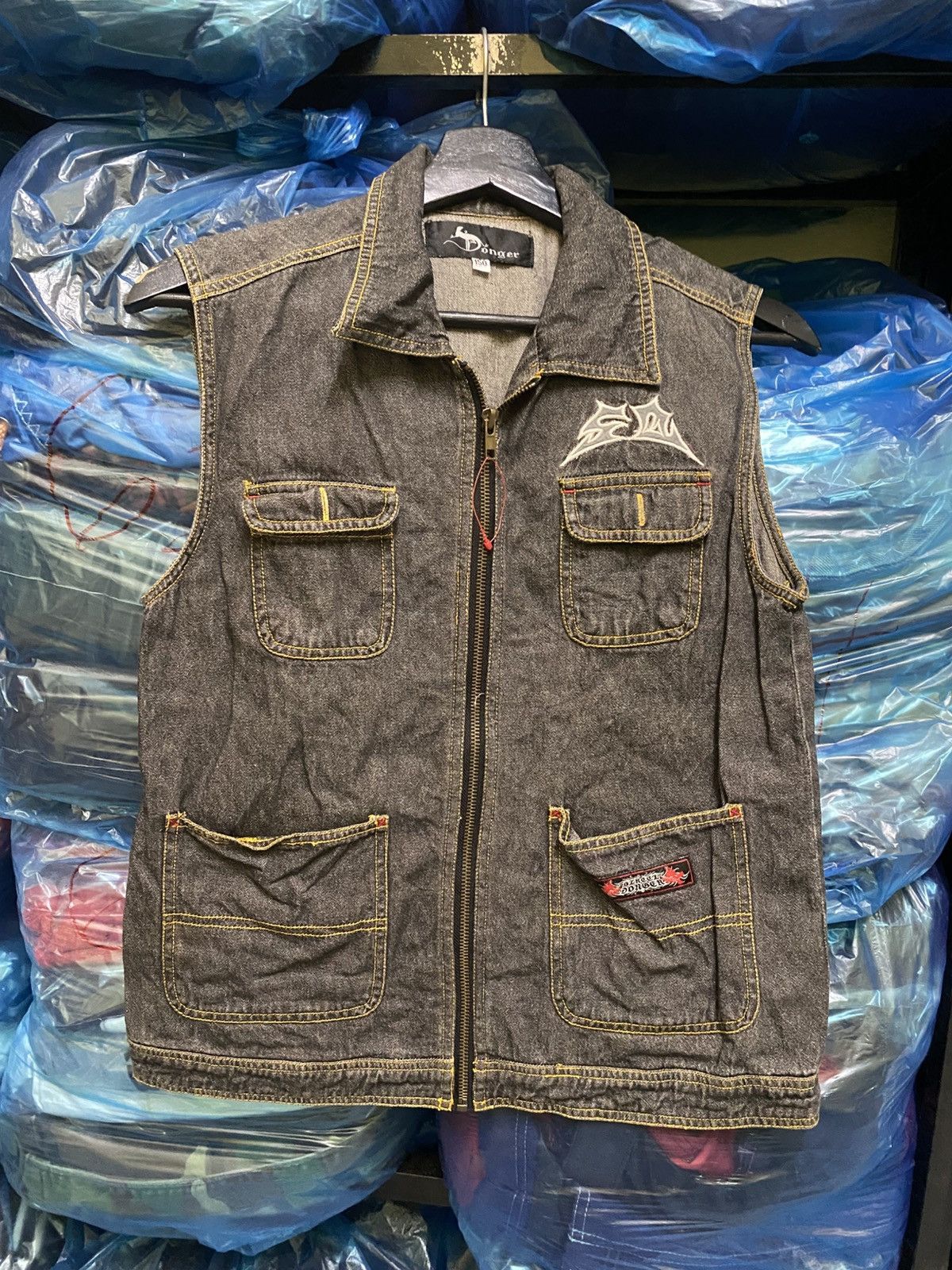 Japanese Brand VINTAGE Y2K DONGER VEST DENIM JEANS JACKET Size US S / EU 44-46 / 1 - 1 Thumbnail