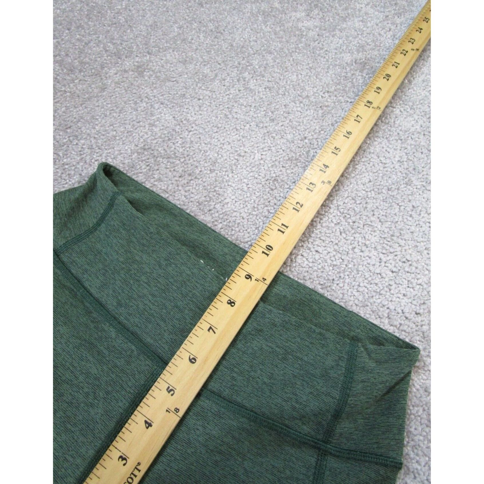 Outdoor Voices Outdoor Voices Womens Small Green Compression Leggings Crop Size 28" / US 6 / IT 42 - 5 Thumbnail
