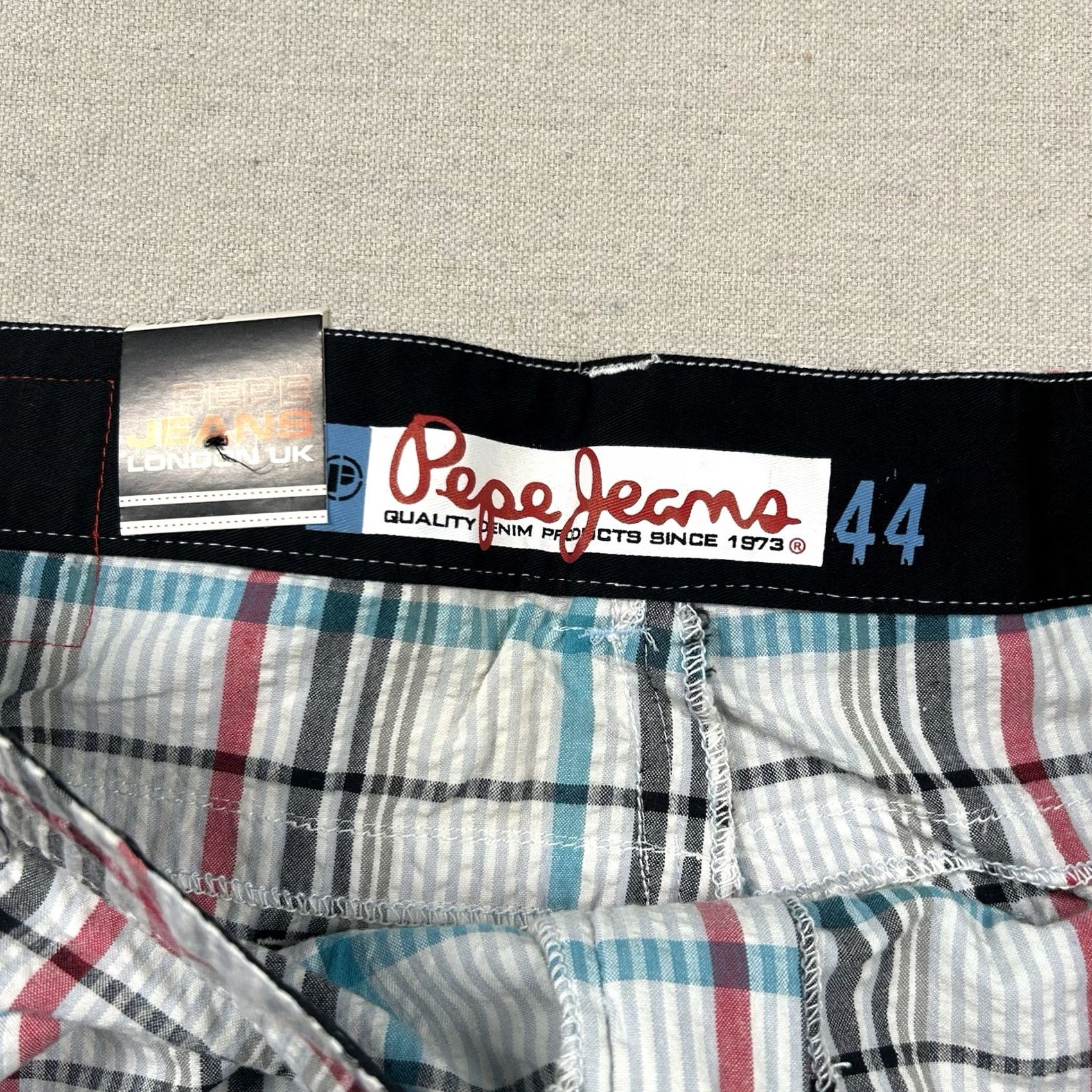 Pepe Jeans Pepe Jeans London Shorts Mens 44 Plaid Seersucker Bermuda Hip Hop Relaxed Baggy Multicolor Cotton Canvas 5-Pocket Inseam 14in Button Front 44 Mens Size US 44 / EU 60 - 4 Thumbnail