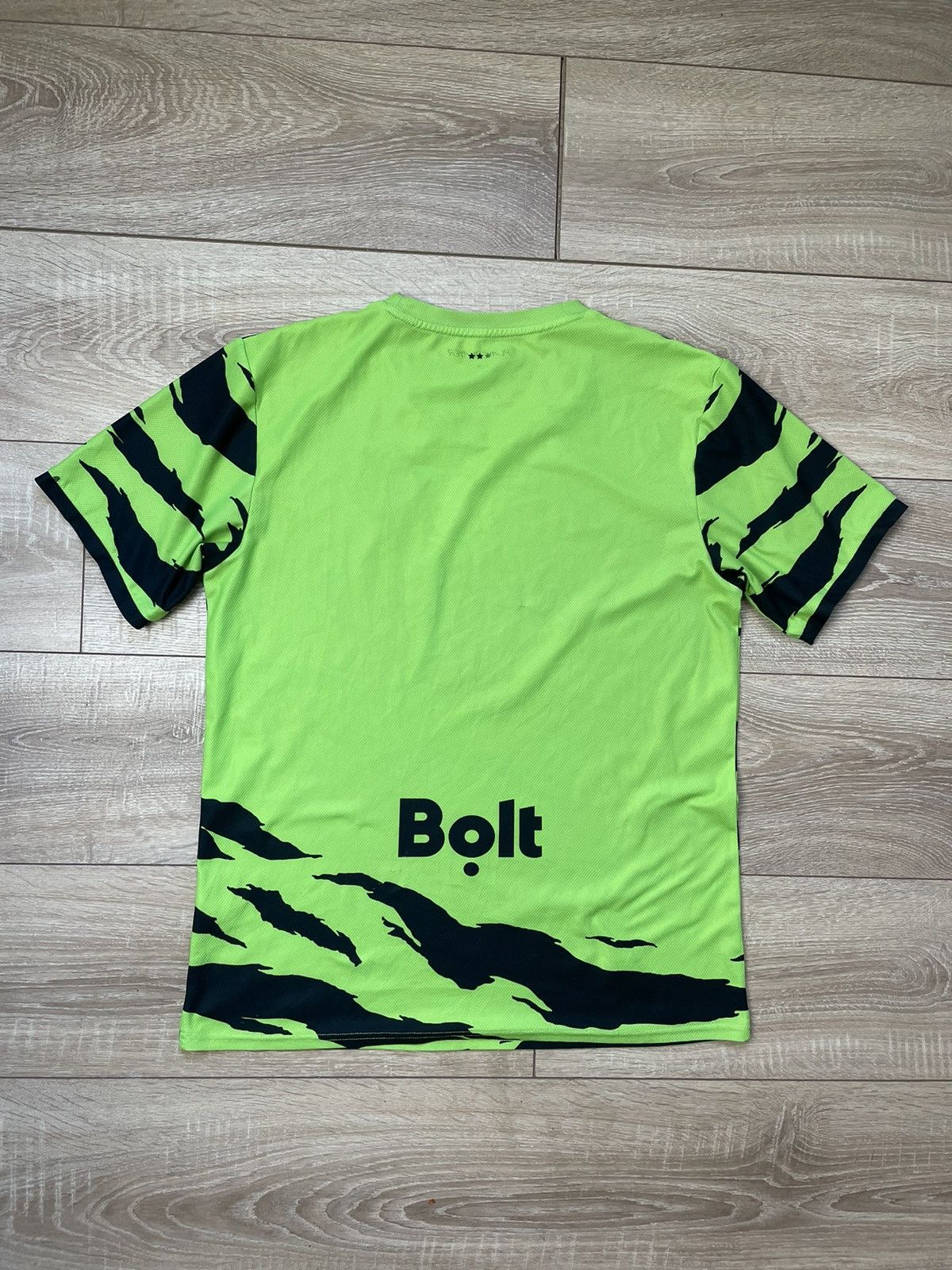 Sports Specialties 2021-22 Forest Green Rovers Home Shirt PlayerLayer S mens Size US S / EU 44-46 / 1 - 9 Thumbnail