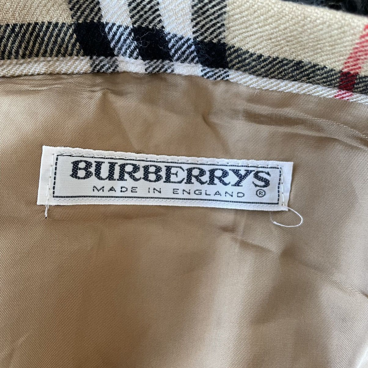 Burberry Vintage 90’s Burberrys 100% Wool Midi Skirt nova check Size 27" / US 4 / IT 40 - 6 Thumbnail