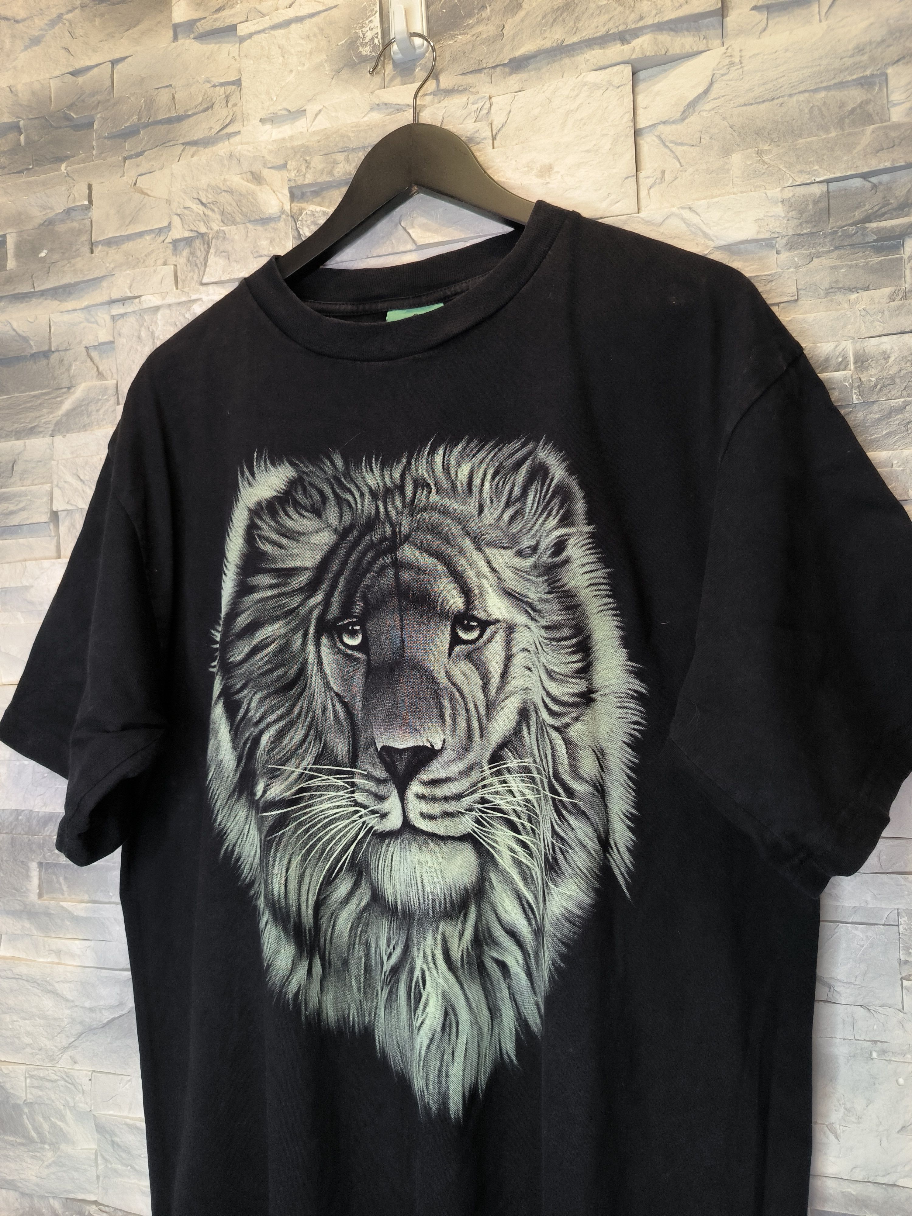 Other Vintage Tab Sons Lion Nature Print Tee Shirt Black Size US XL / EU 56 / 4 - 2 Thumbnail