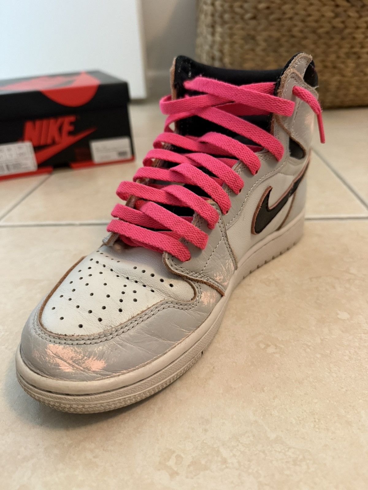 Jordan Brand Air Jordan 1 SB NY to Paris DS Size US 8 / EU 41 - 8 Thumbnail
