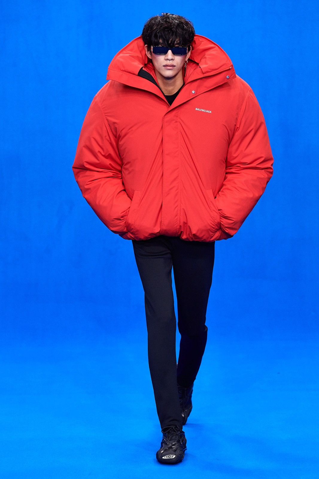 Balenciaga 20SS Homer Simpson Pillow Puffer + Red Cover Jacket Set Size US L / EU 52-54 / 3 - 14 Thumbnail