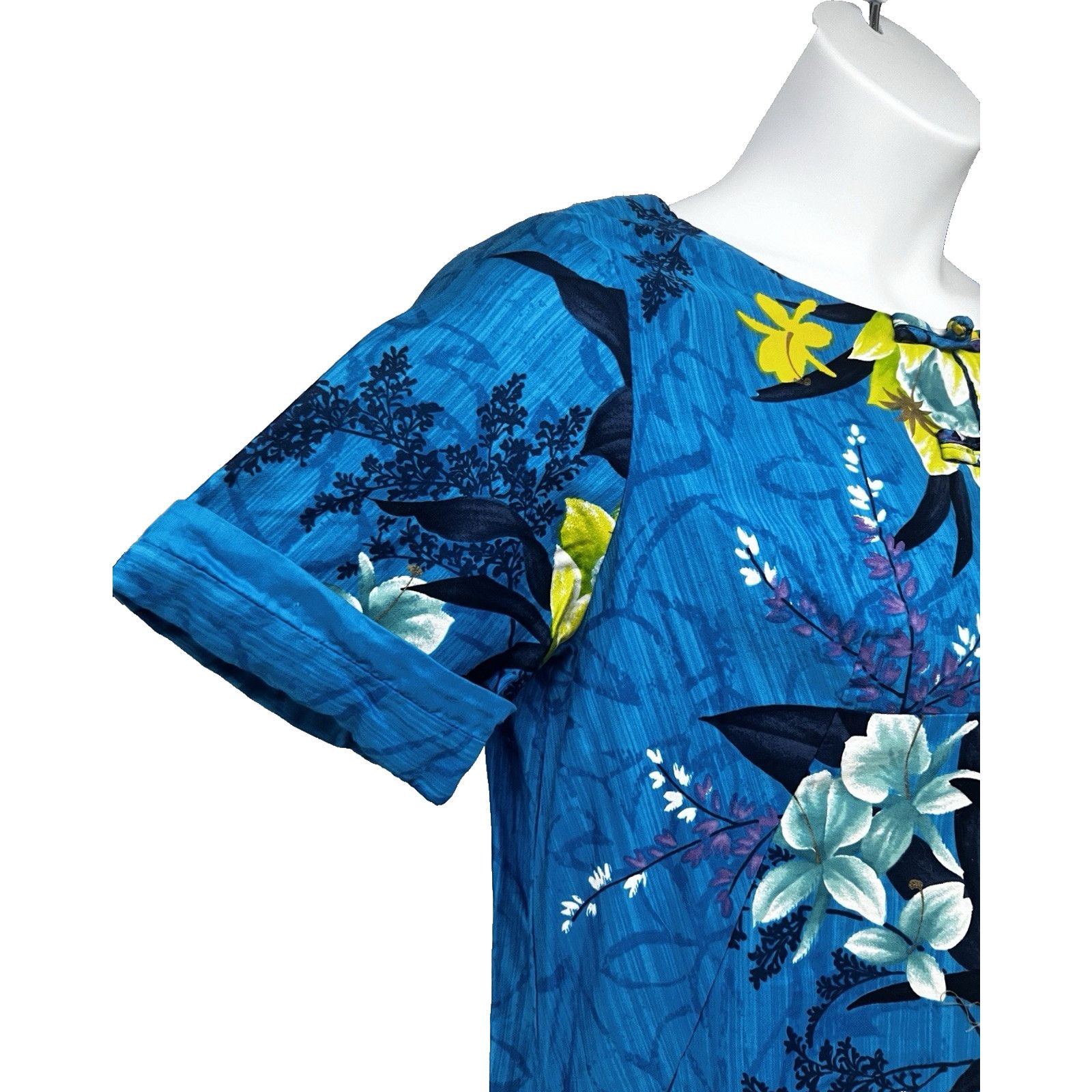 Vintage Vintage Blue Floral Hawaiian Muu Muu Midi Dress M Pockets Size M / US 6-8 / IT 42-44 - 6 Thumbnail
