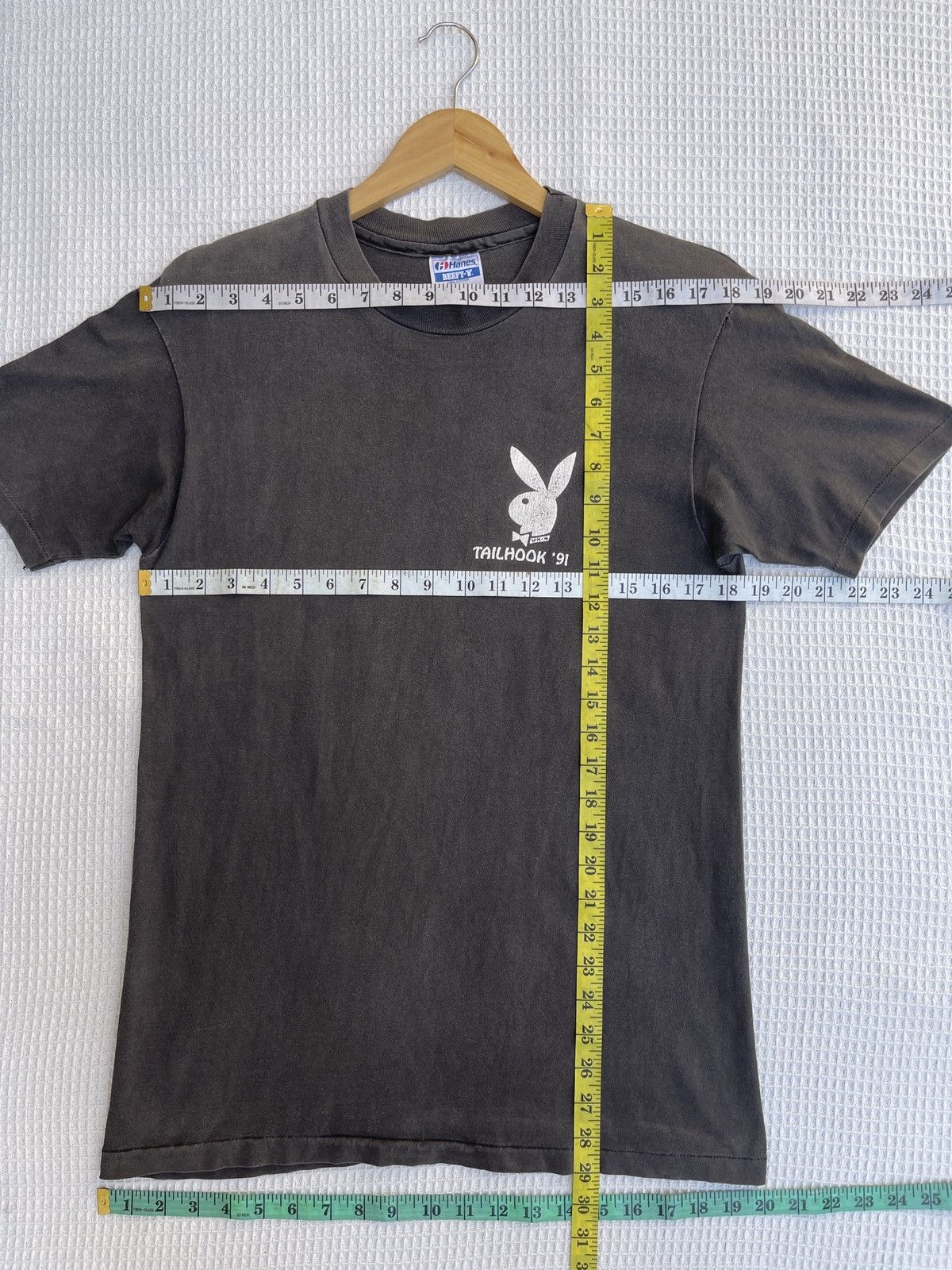 Playboy Rare🔥Vtg 80s Sun Faded TAIL HOOK Playboy ERD GRUNGE Tee Size US M / EU 48-50 / 2 - 13 Thumbnail