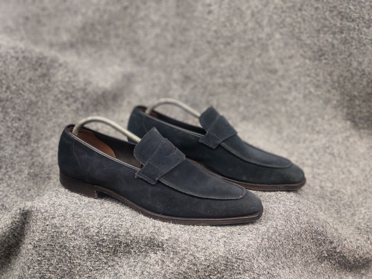 George Cleverley George Cleverley HandMad suede Leather Classic penny Loafers Size US 11 / EU 44 - 4 Thumbnail