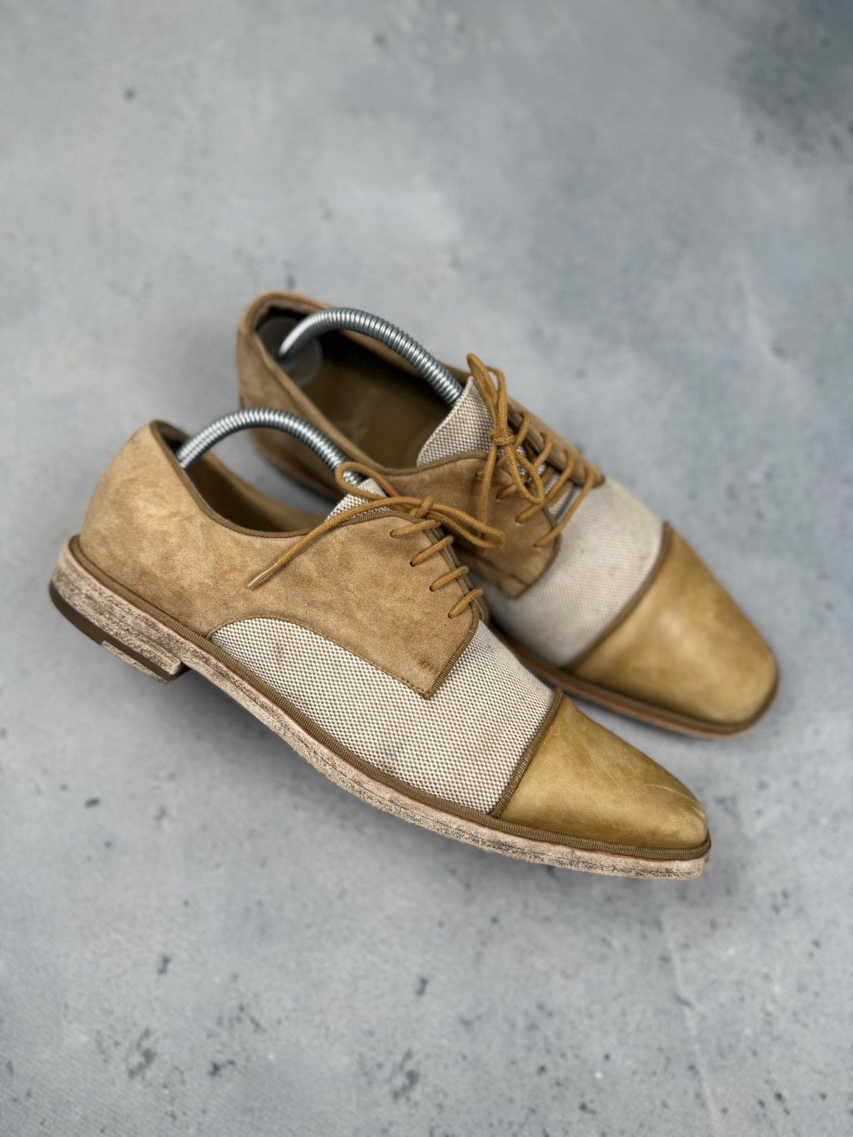 Christian Louboutin Christian Louboutin Greggo Two Tone Suede Canvas Oxford Shoe Size US 9.5 / EU 42-43 - 3 Thumbnail
