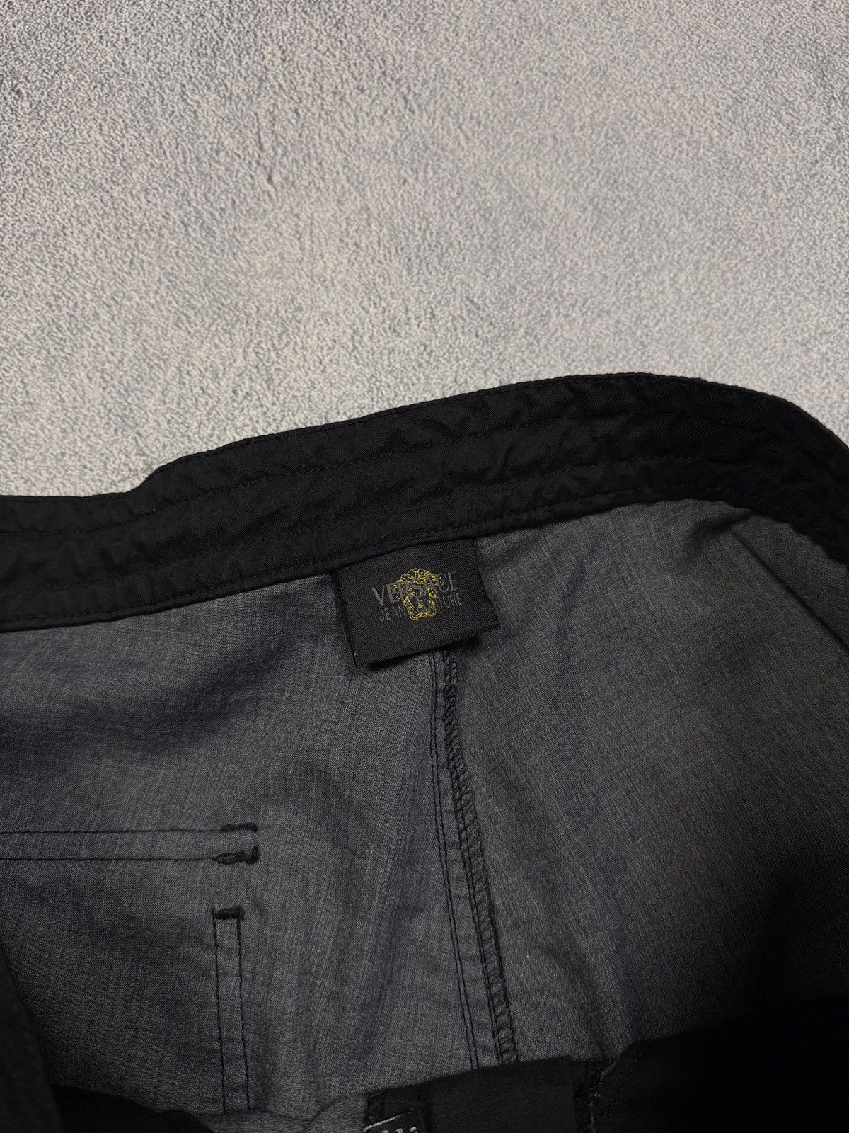 Versace 90s Versace Jeans Couture Pants Size US 34 / EU 50 - 8 Thumbnail