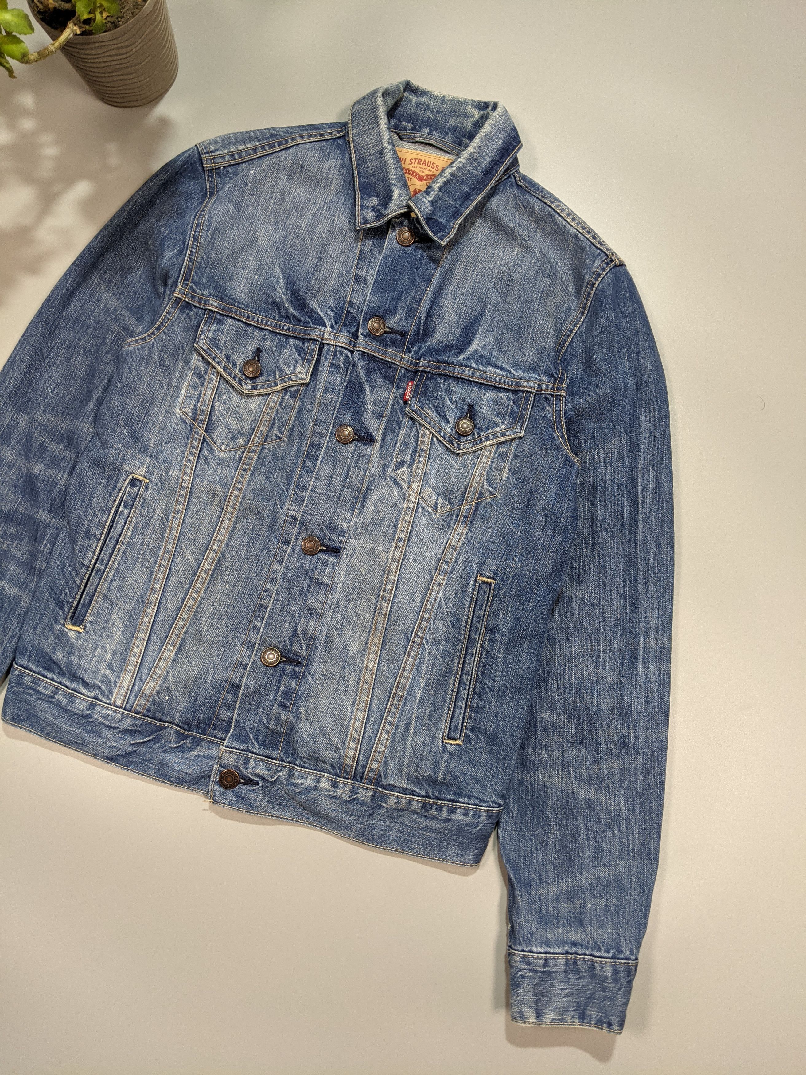 Levi's × Levi's Vintage Clothing LEVIS Vintage Women's Light Blue Worn Denim Loose Jacket Size S / US 4 / IT 40 - 2 Thumbnail