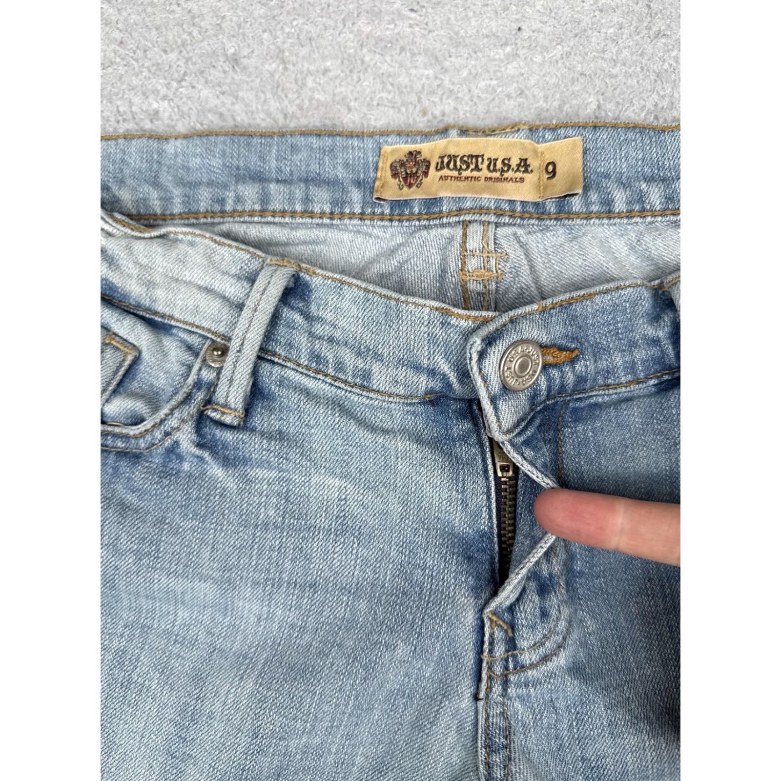 Denime JUST U.S.A. Shorts Juniors 9 Blue Denim Cutoff Distressed Frayed Hem Stretch 29x5 Womens Short Size 30" / US 8 / IT 44 - 6 Thumbnail