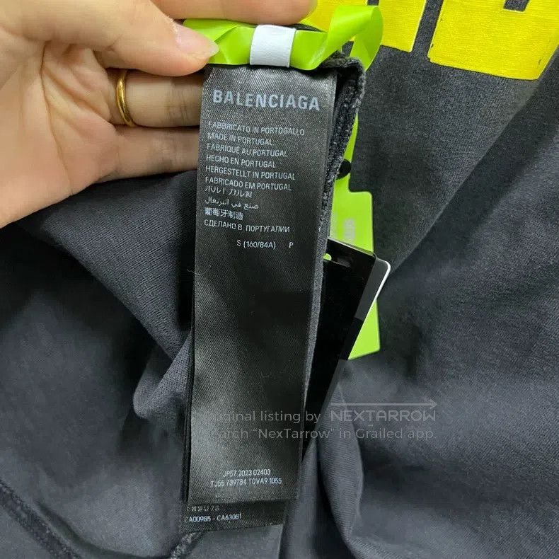 Balenciaga Balenciaga Distressed Tape Logo Short Sleeve Size US S / EU 44-46 / 1 - 6 Thumbnail