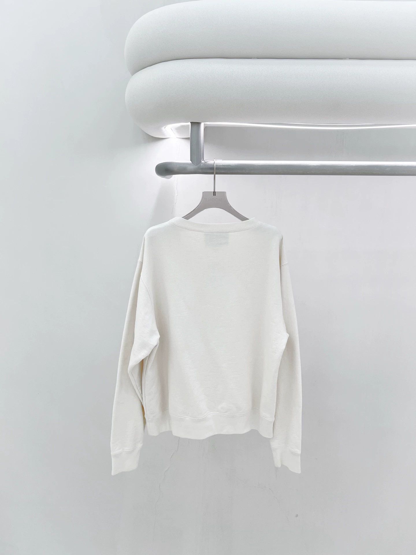 Gucci Gucci x Doraemon cream long-sleeve sweatshirt XS stained Size XS / US 0-2 / IT 36-38 - 2 Thumbnail