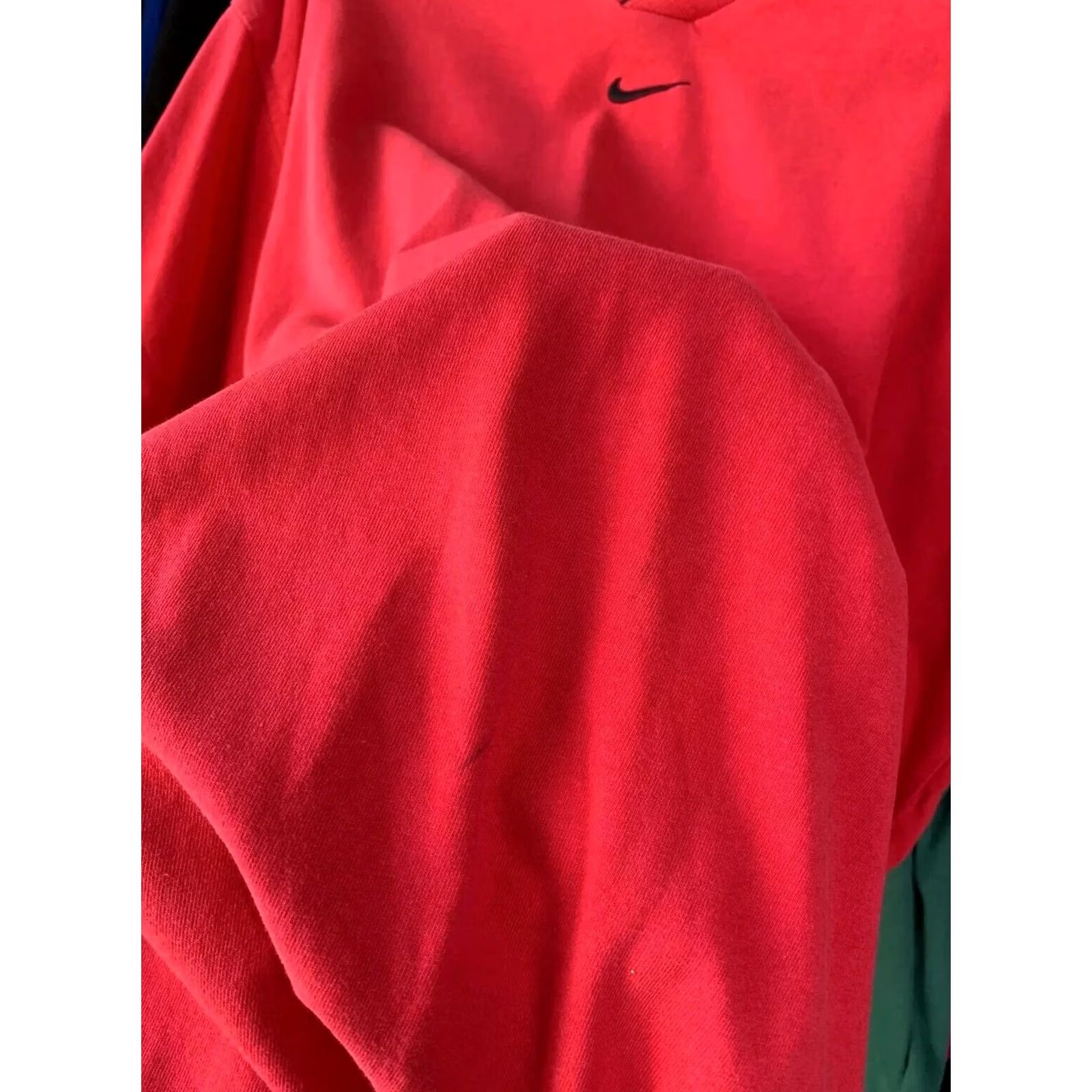 Nike VINTAGE Nike Big Center Swoosh Logo Tee T-Shirt Men’s Size L Shirt Red Nike Logo Mens L Adult T-Shirt Size US L / EU 52-54 / 3 - 5 Thumbnail