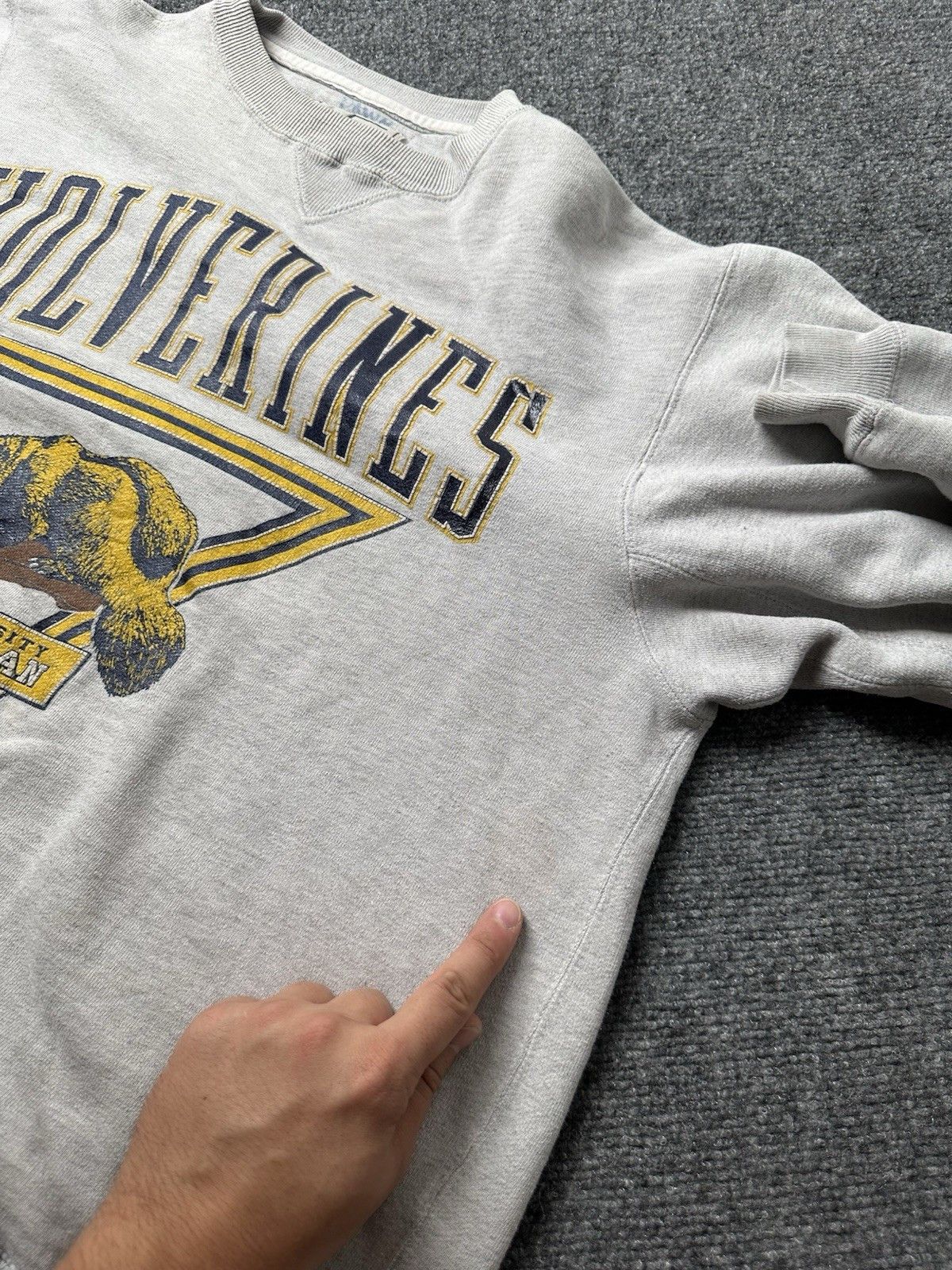 Other Mens Crewneck Galt Sand Michigan Wolverines Sweatshirt, Sz L Size US L / EU 52-54 / 3 - 8 Thumbnail