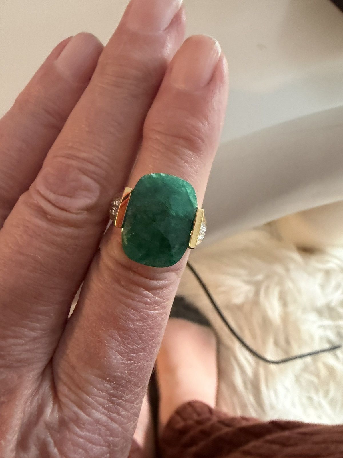 Other 9.0 carat natural emerald ring size 7 Size ONE SIZE - 1 Thumbnail